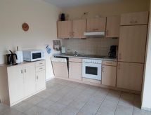 Ebenerdig vakantieappartement in Heiligenhafen met tuin, 1,5 km van de Oostzee - thumbnail 4