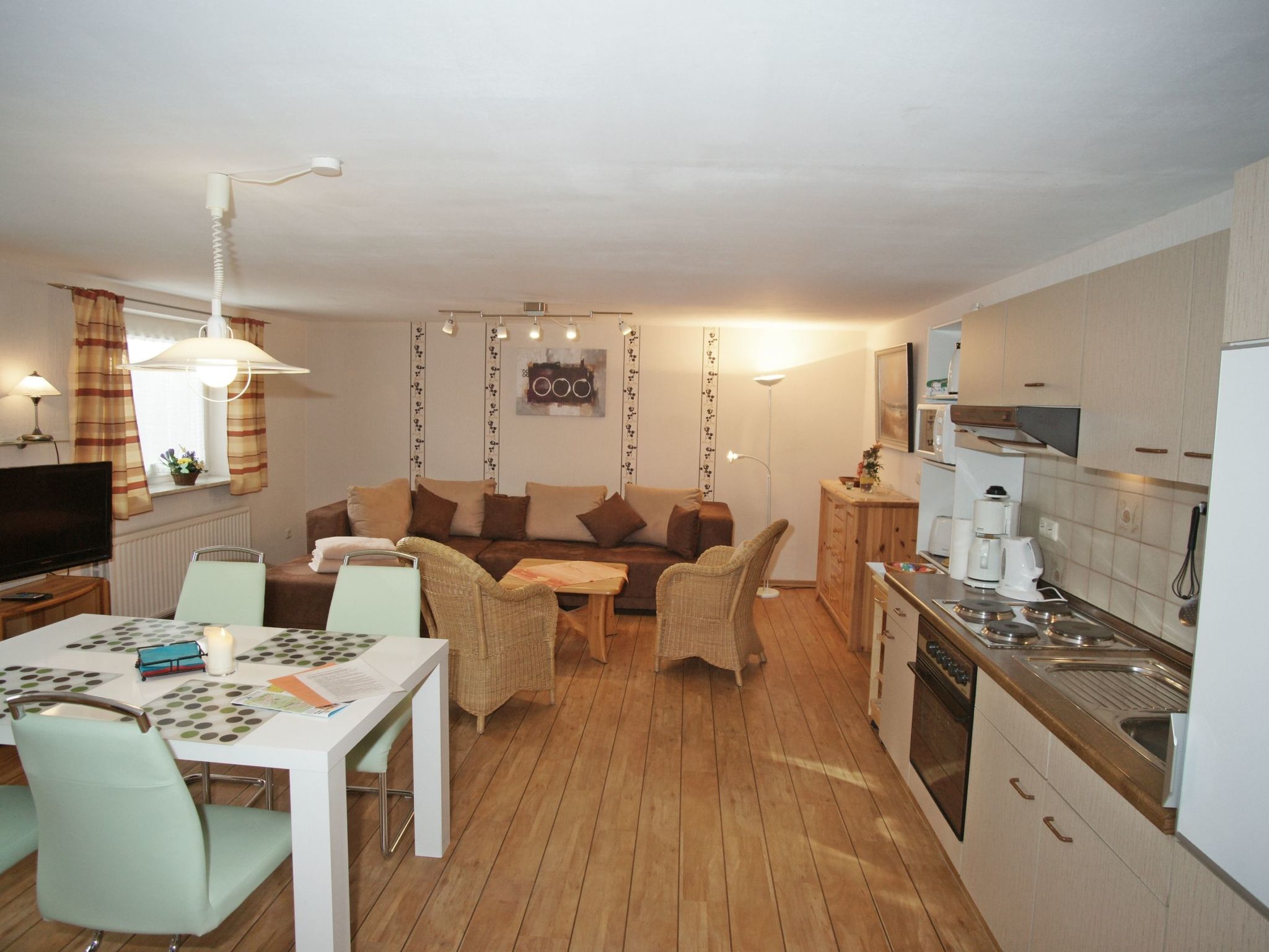 Für vier Personen-Binnen