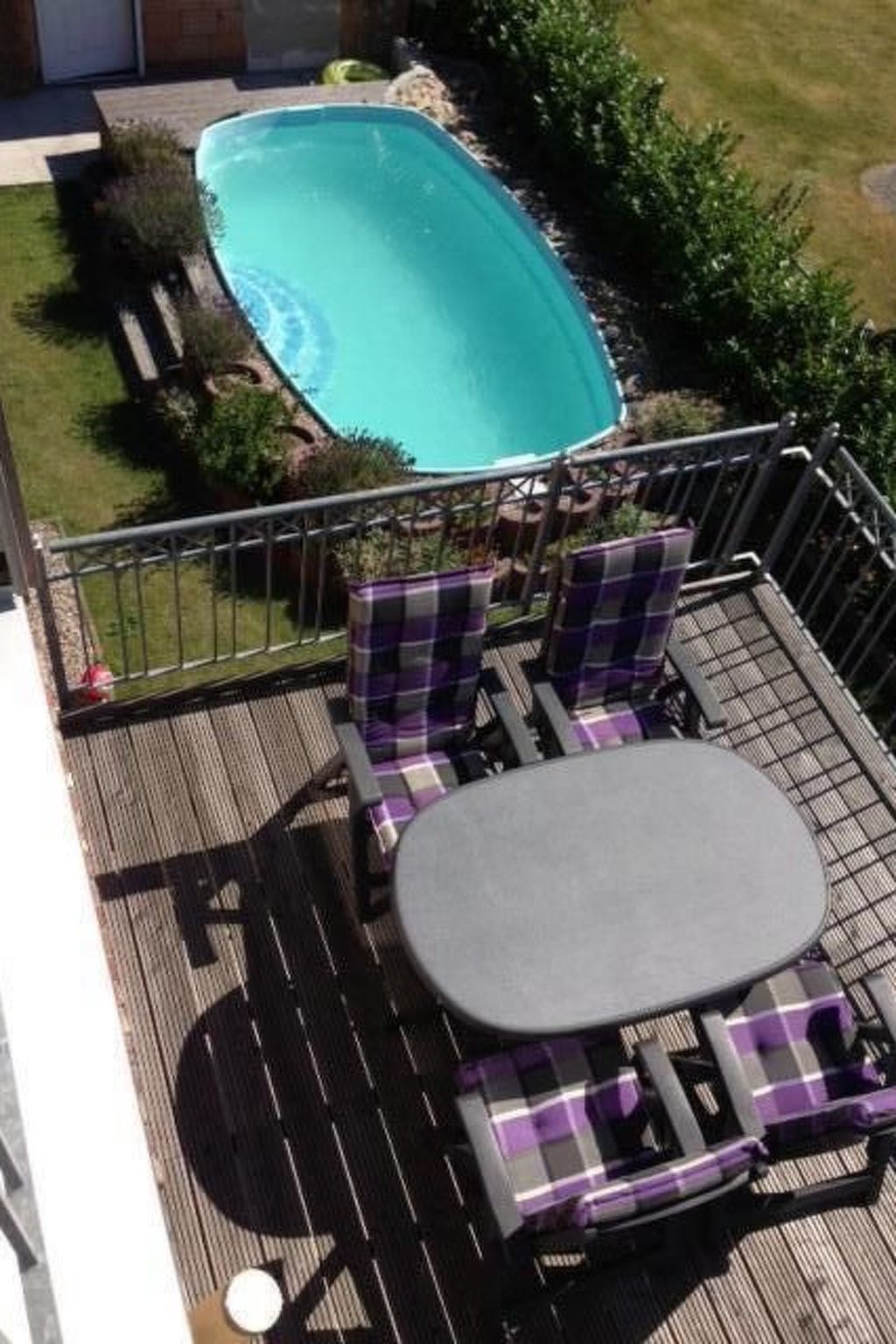 In ruhiger Lage mit großem Balkon-Binnen