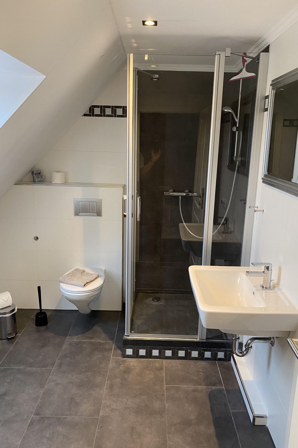 In ruhiger Lage mit großem Balkon-Binnen