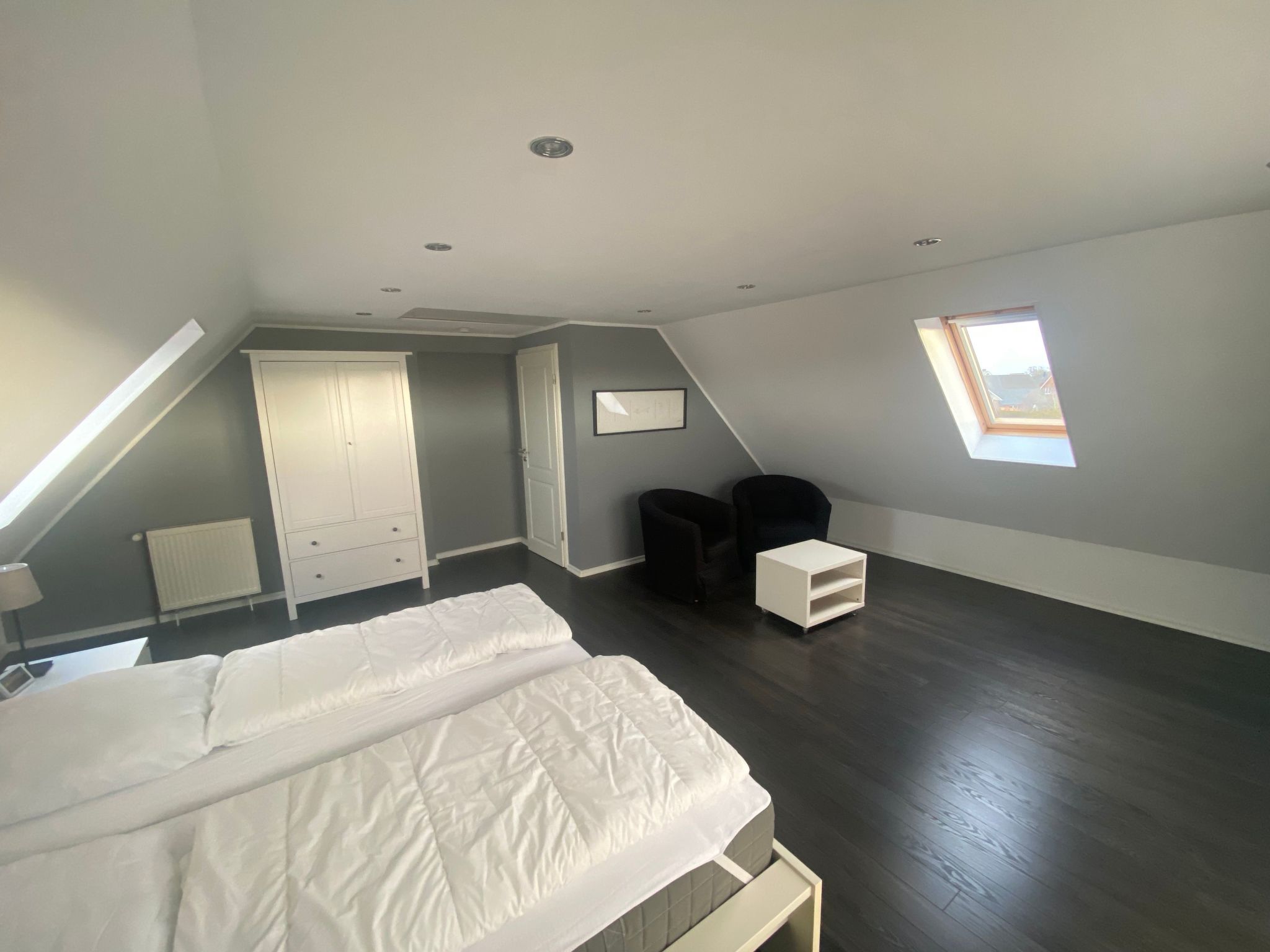 In ruhiger Lage mit großem Balkon-Binnen