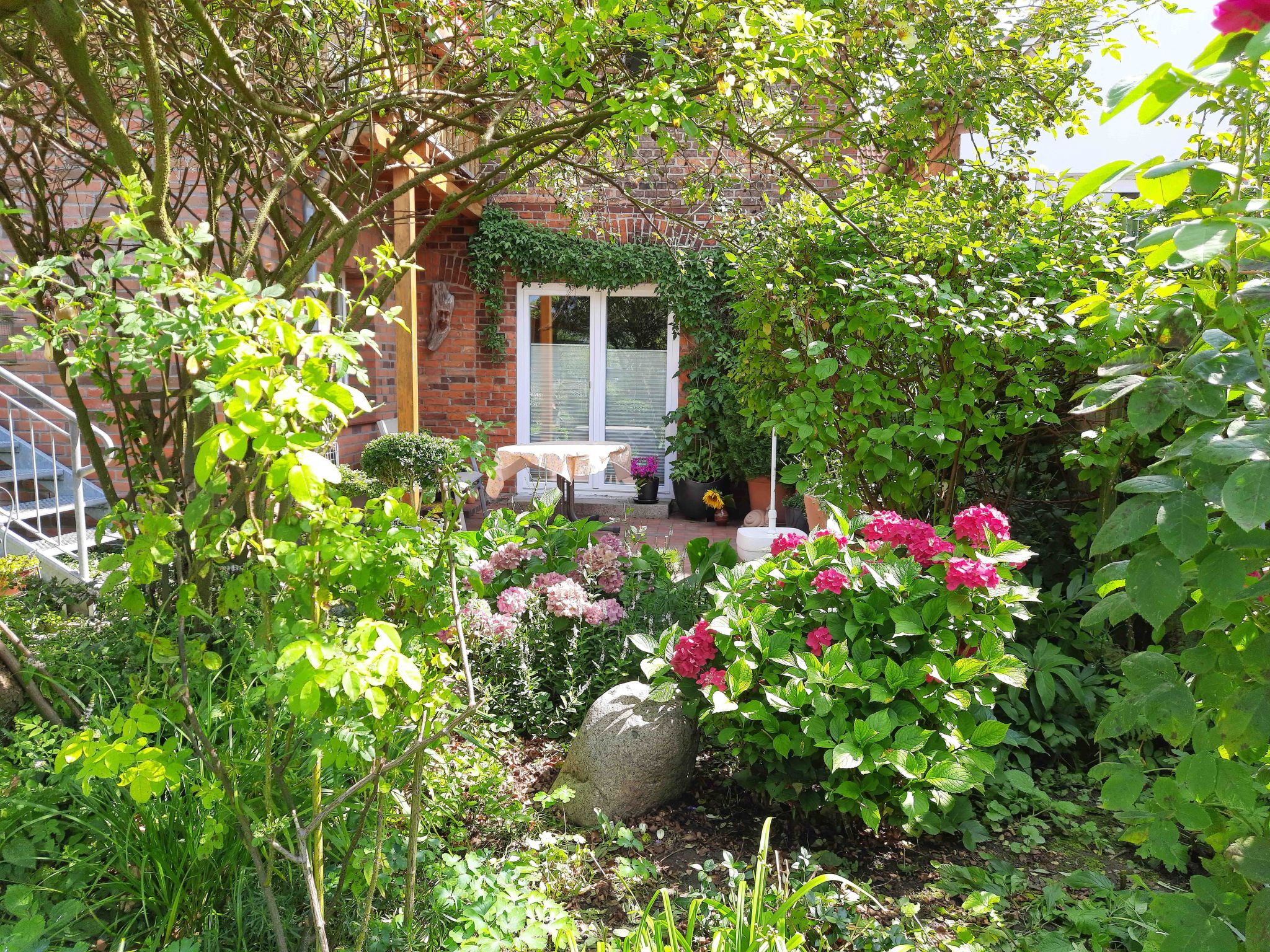 Charmante Wohnung in Dassow mit Terrasse und Grill-Binnen