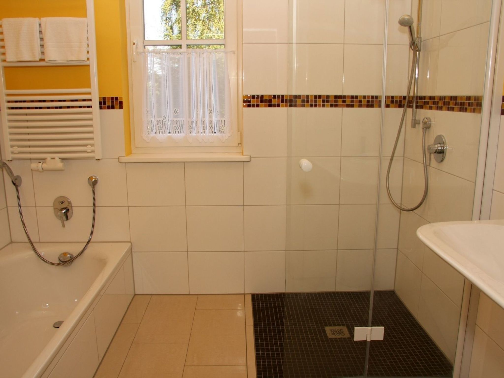 In Groß Schwansee mit Offenem Kamin-Binnen