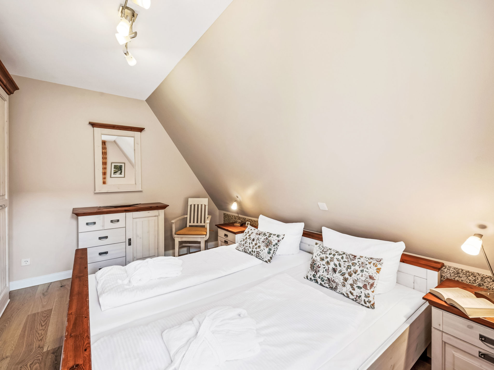 Maison in Groß Schwansee mit Offenem Kamin – Chambre, photo 77 sur 96
