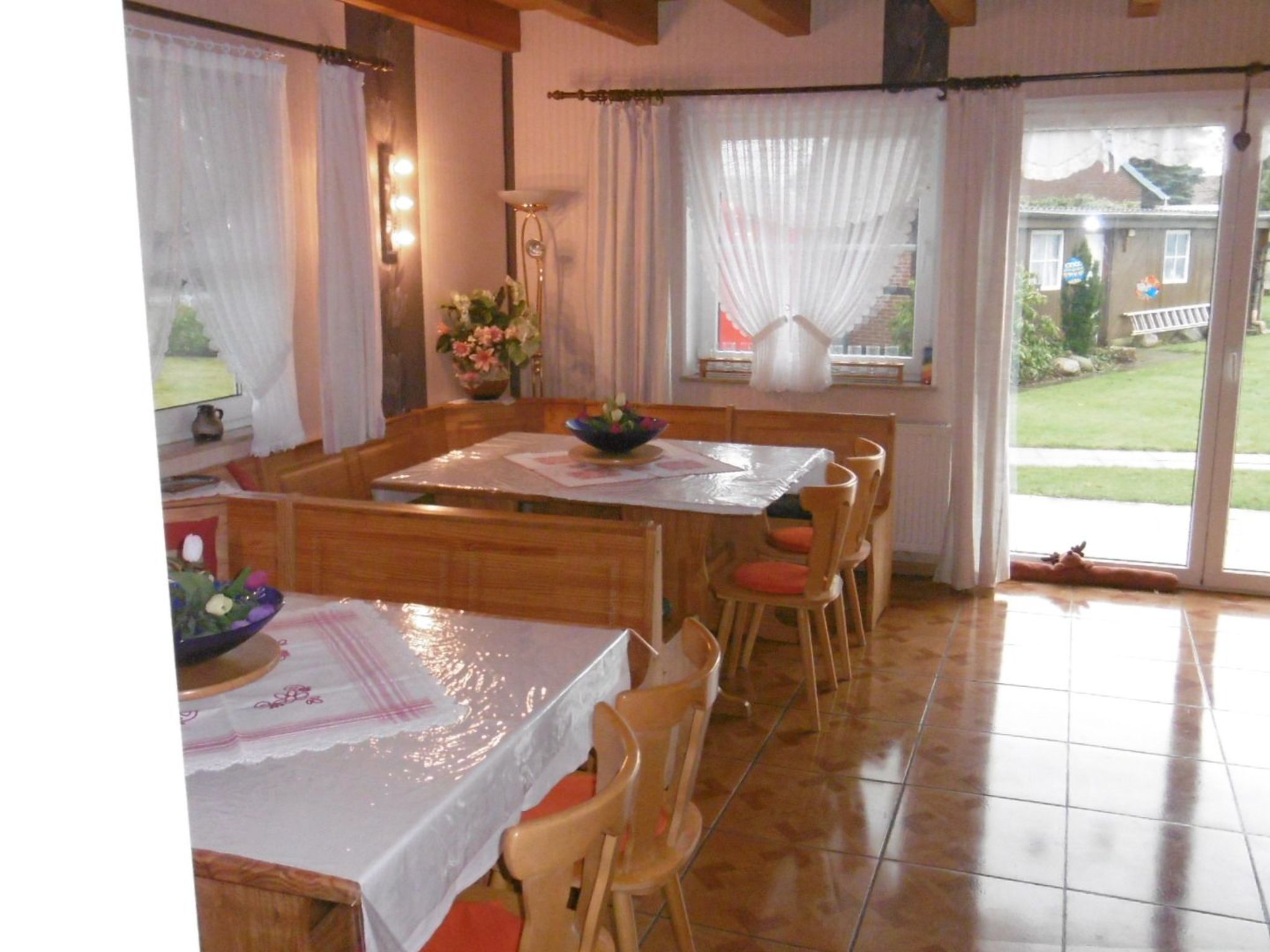 Für 16 Personen mit Terrasse-Dedans