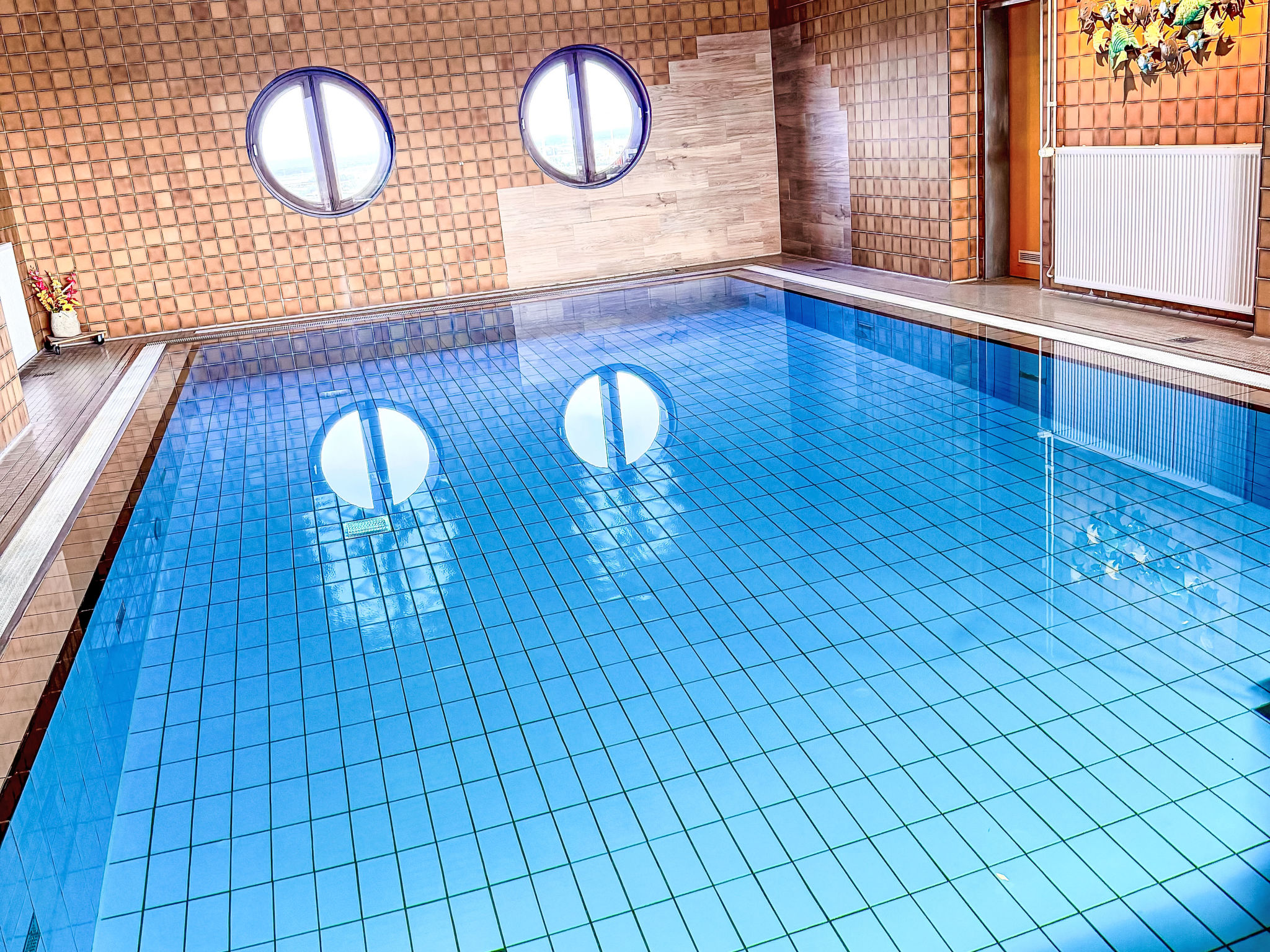 Appartement Maritime Perle Bremerhaven – Piscine intérieure, photo 7 sur 37