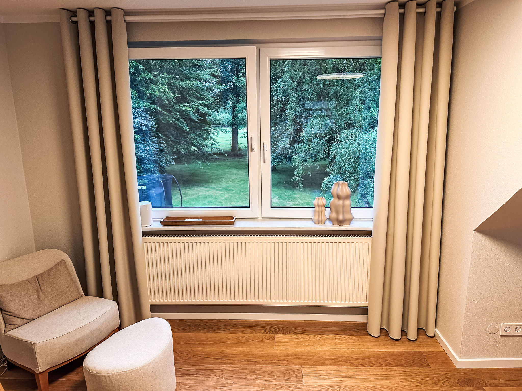 The OAK SUITE - Inside