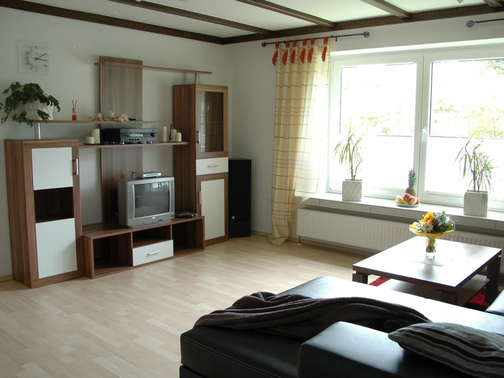 Mit Indoorpool, Garten und Partyraum-Binnen