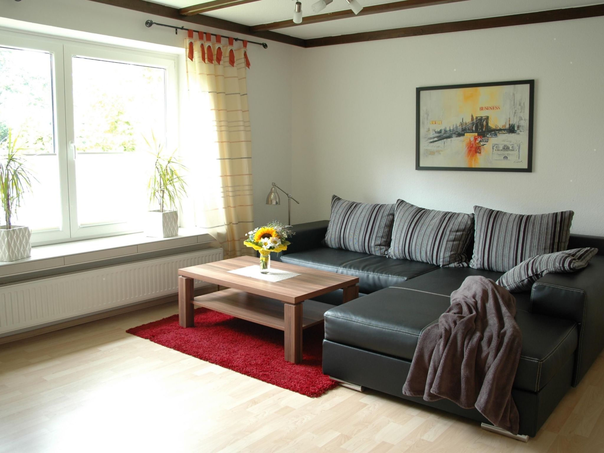 Mit Indoorpool, Garten und Partyraum-Binnen