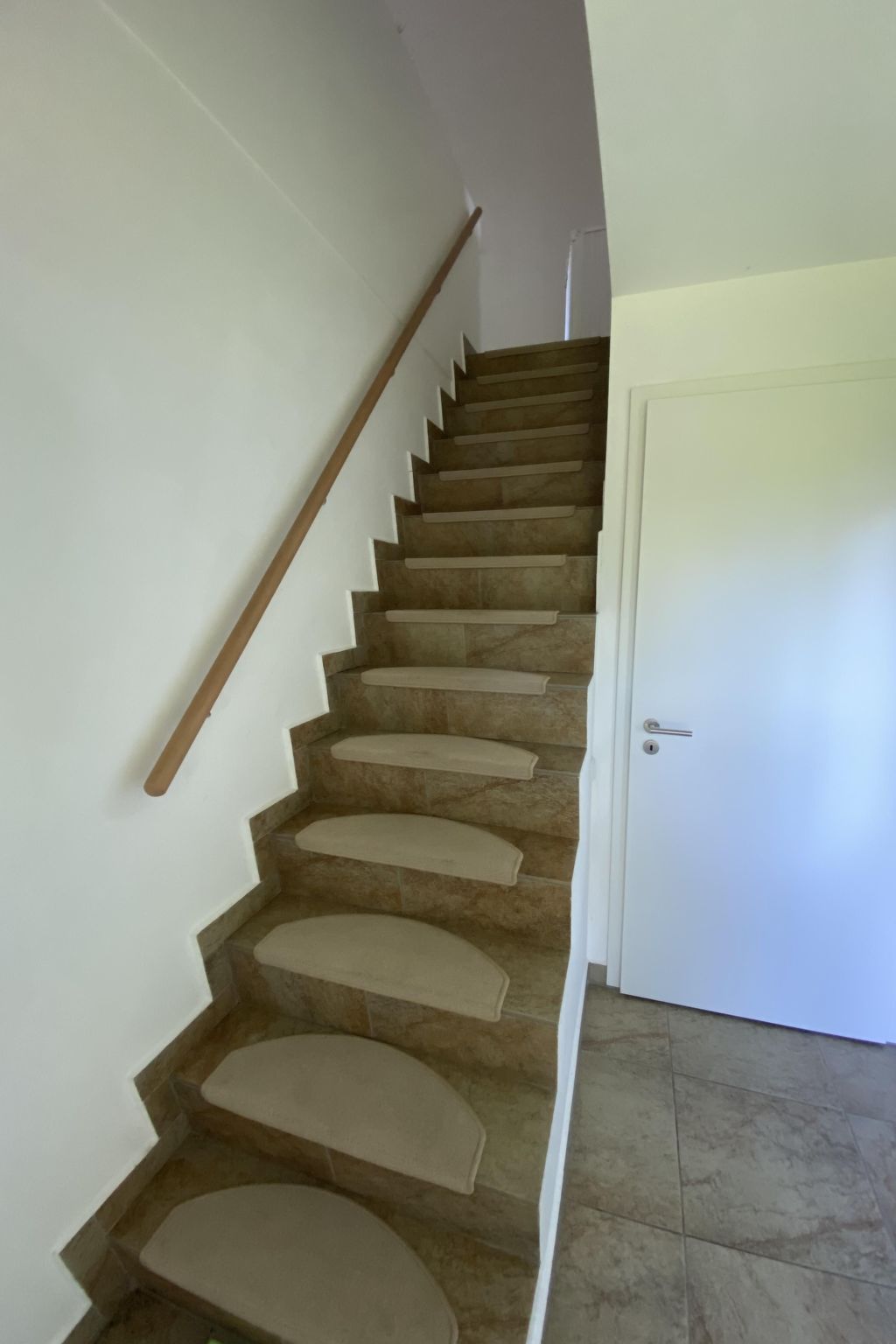 Wohnstudio für maximal vier Personen-Image-tags.info