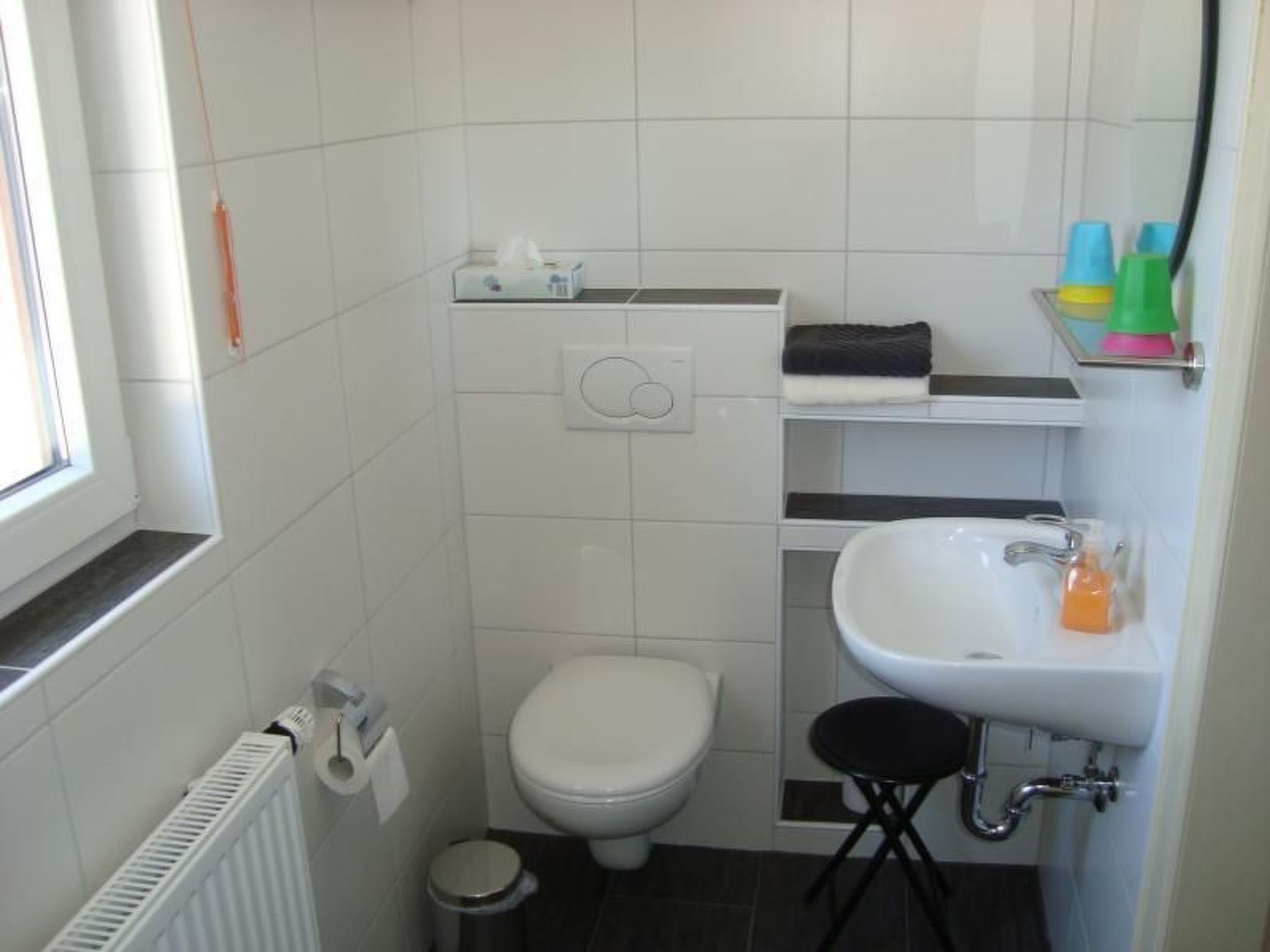 Komfortable Ferienwohnung mit großem Garten-Dedans