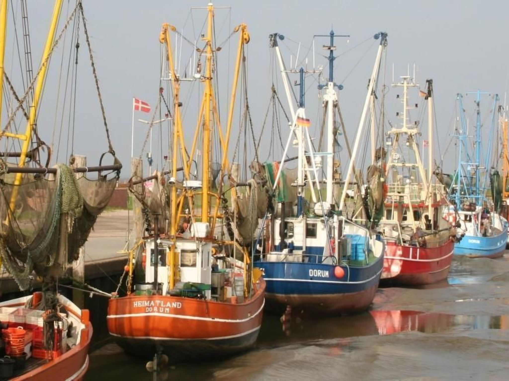 Komfortable Ferienwohnung mit großem Garten-Dedans