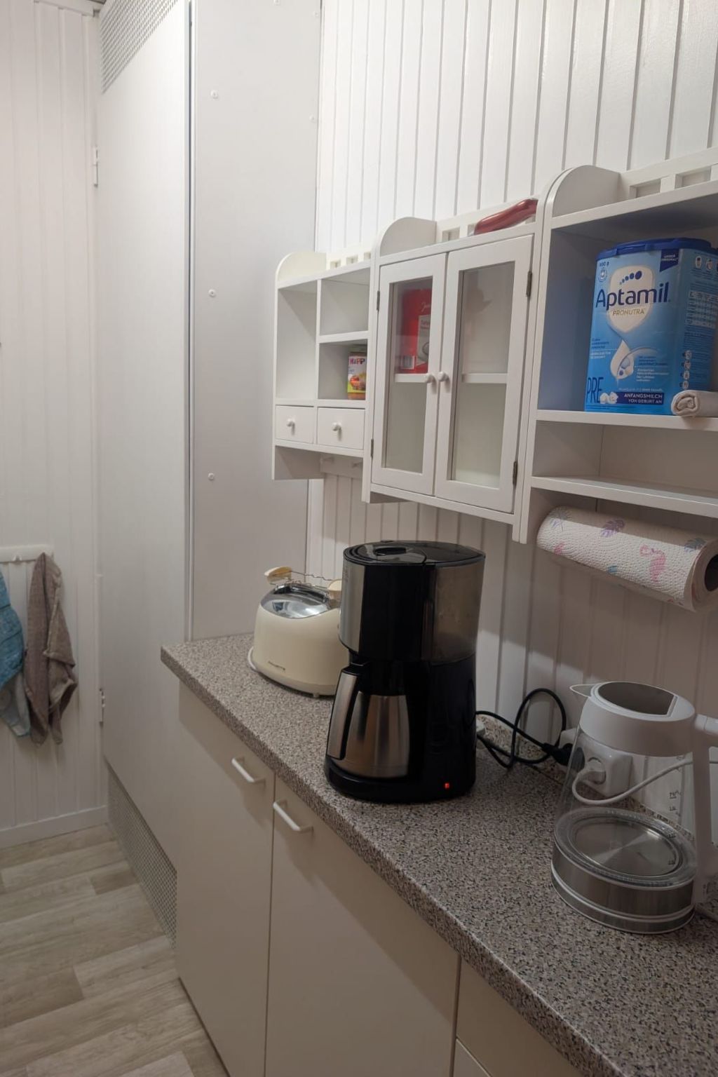 LouJa-Image-tags.info