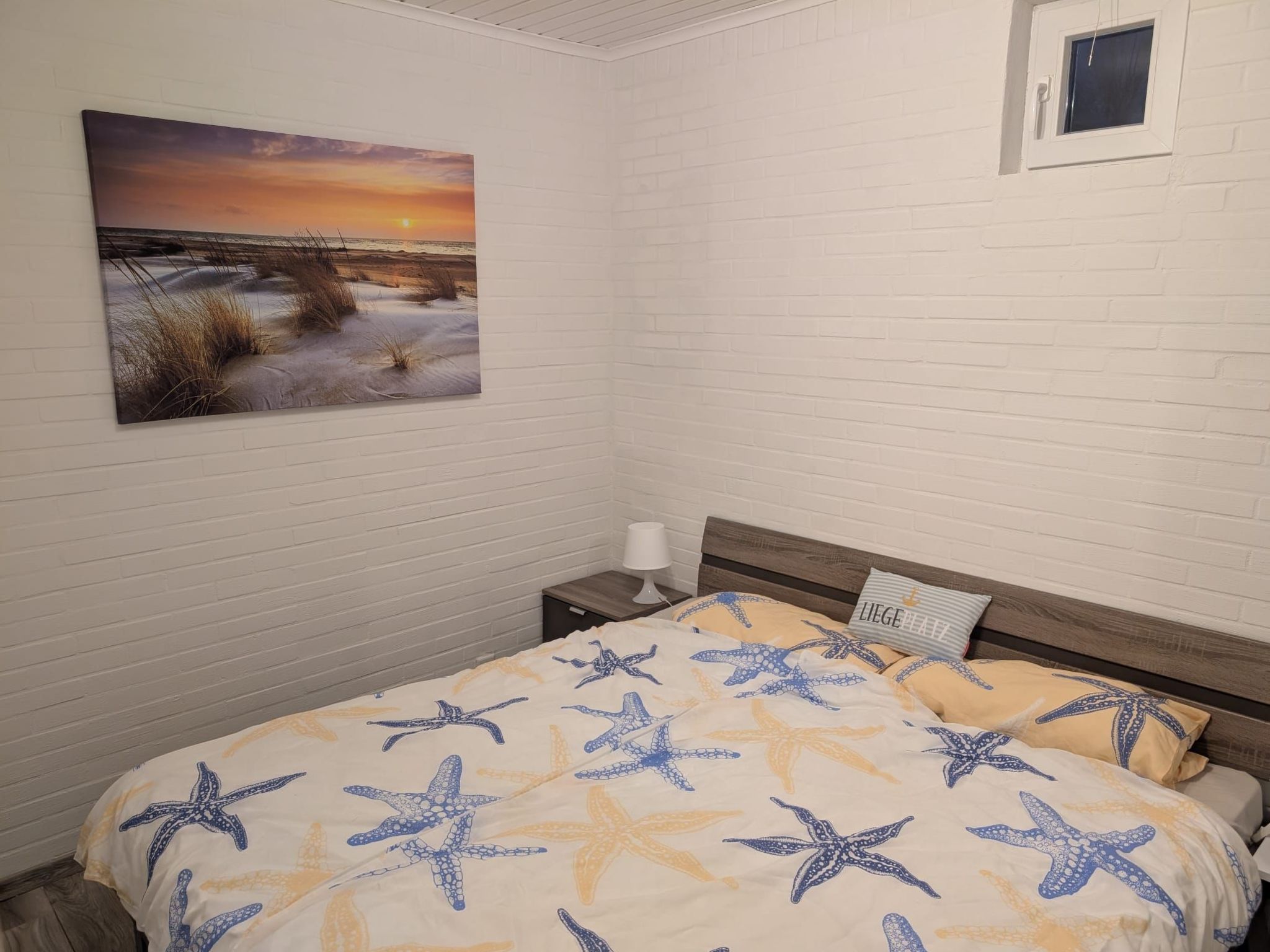 LouJa-Image-tags.info