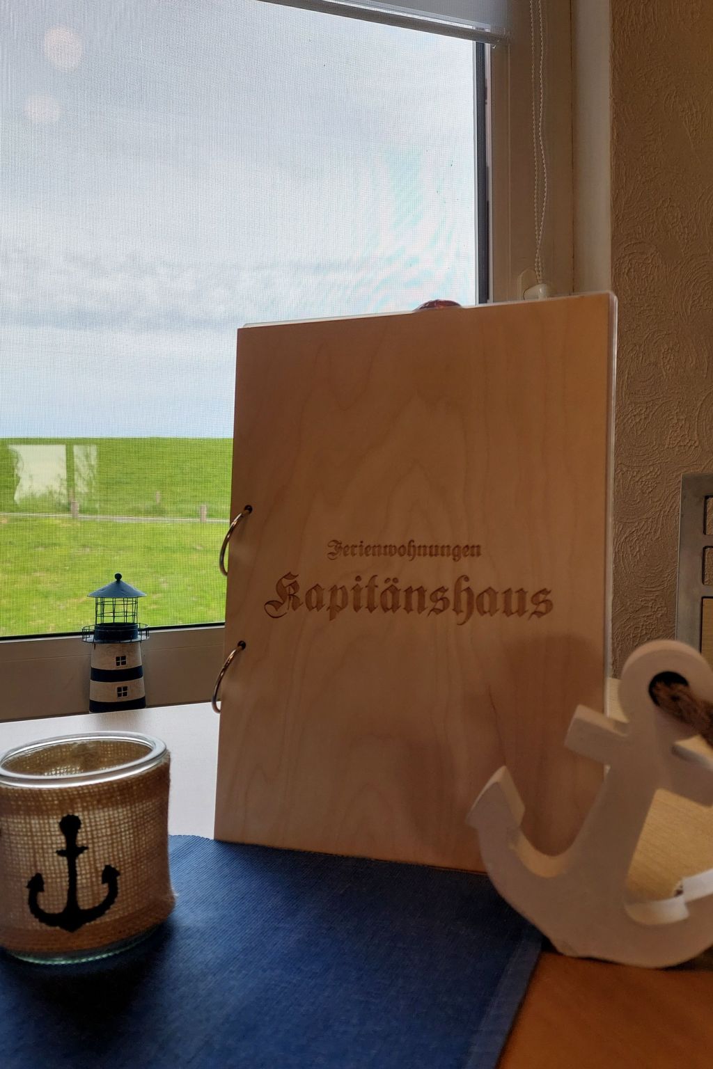 Mastkorb mit Grill und Garten-Dedans