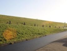 Vakantiehuis Oberdeck in Burhave: vlakbij zee, haven en duin op 150 meter - thumbnail 3