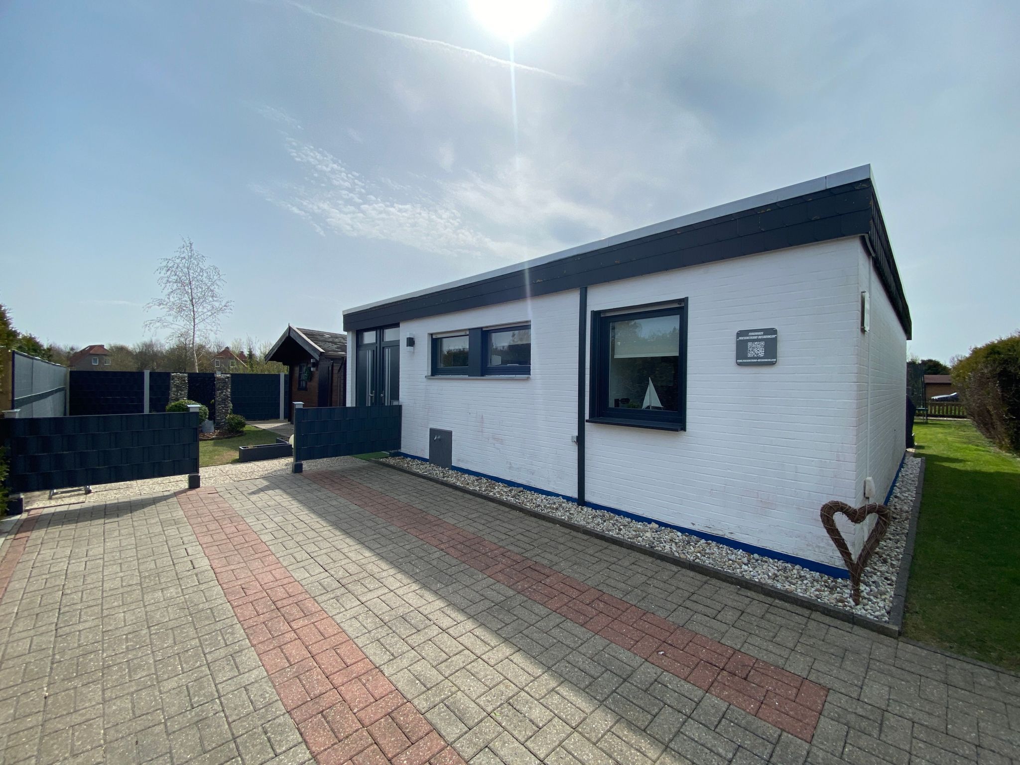 Freistehendes Ferienhaus in Tossens mit Terrasse-Image-tags.info