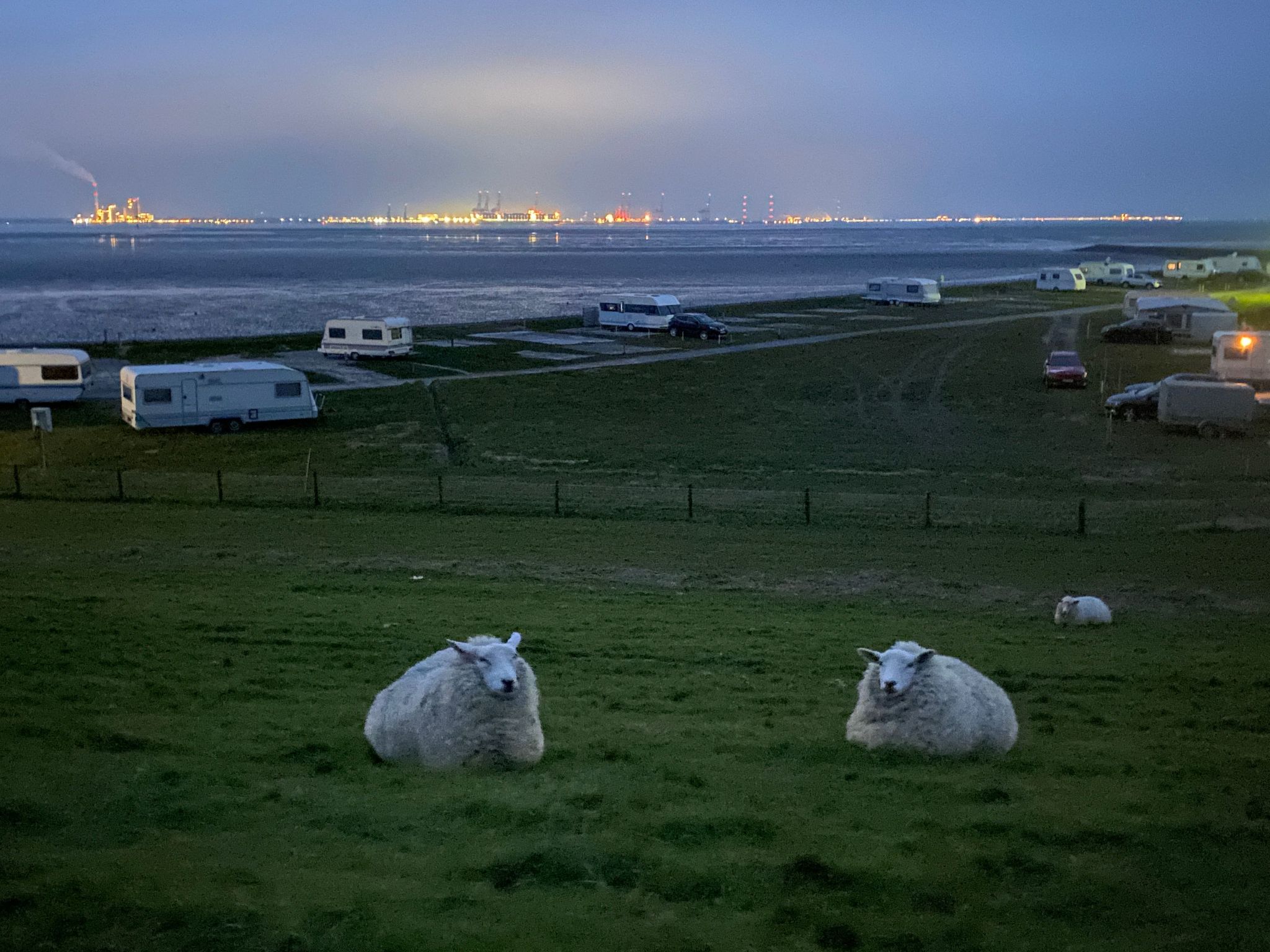 Freistehendes Ferienhaus in Tossens mit Terrasse-Image-tags.info