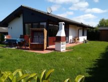 Vrijstaande bungalow aan zee in Burhave met tuin en carport - thumbnail 2