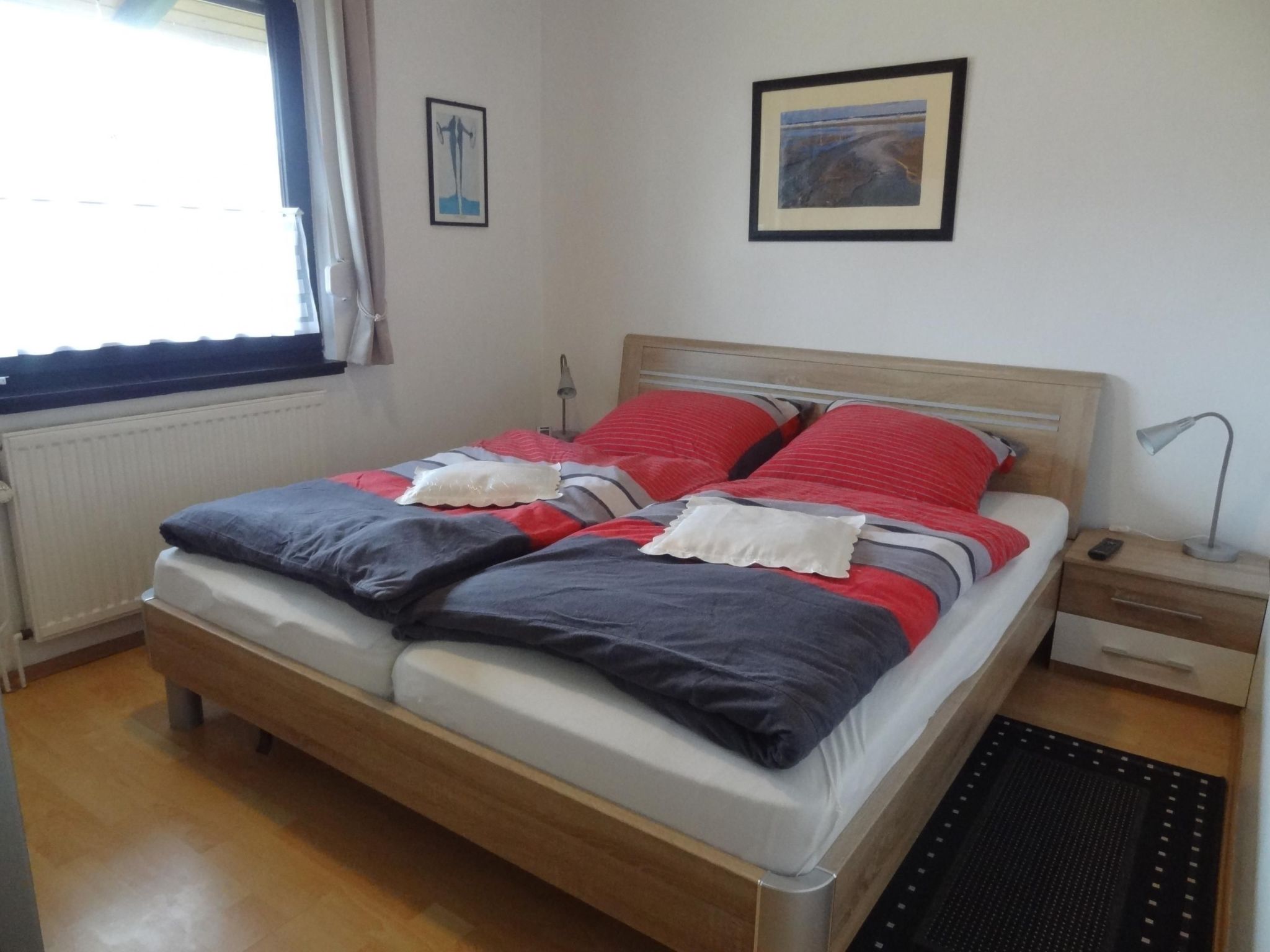 Hochwertiges Ferienhaus in einem Ferienpark-Dedans