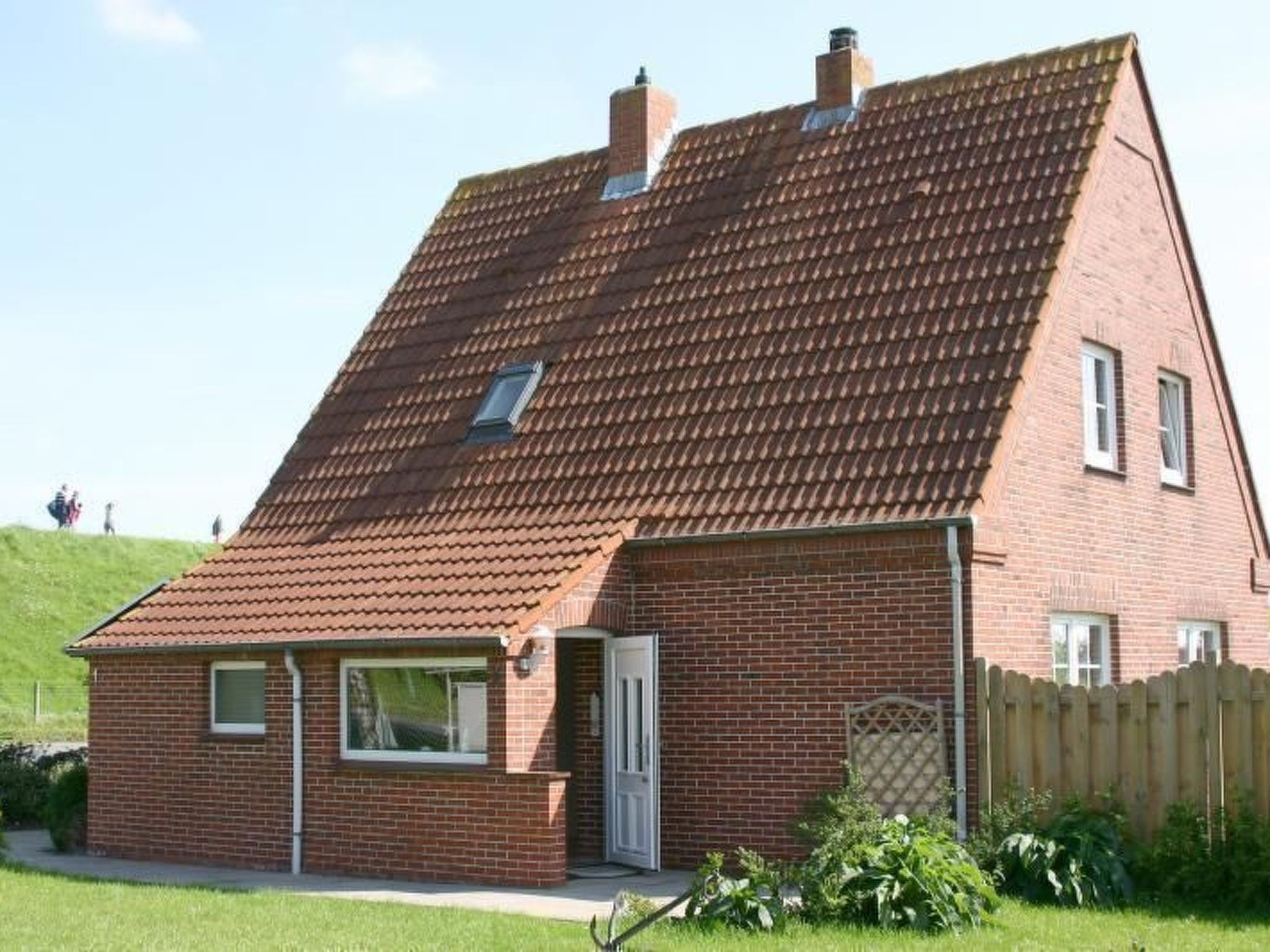 Mit Wintergarten und Garten am Deich-Inside