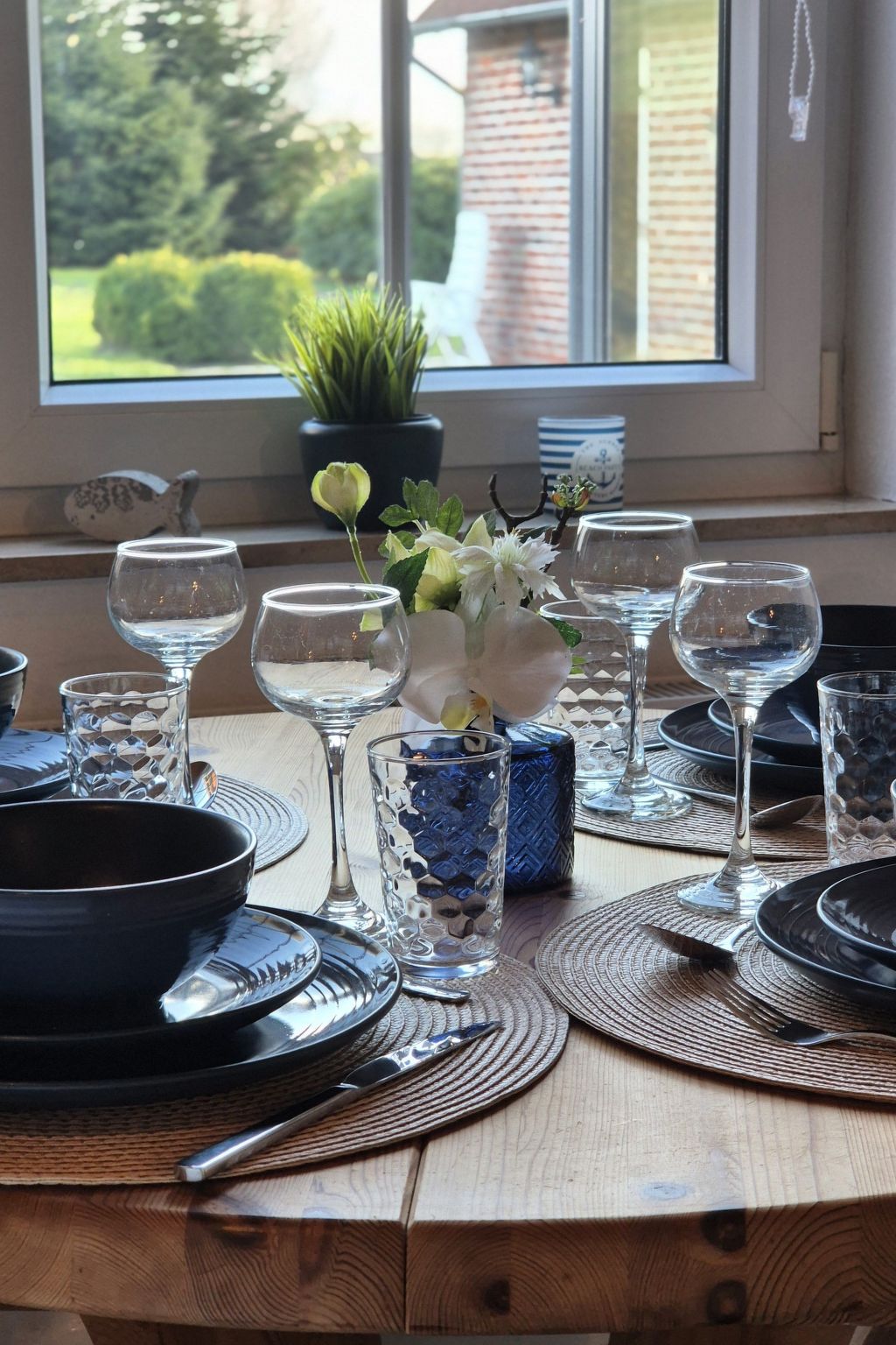 Mit Wintergarten und Garten am Deich-Inside