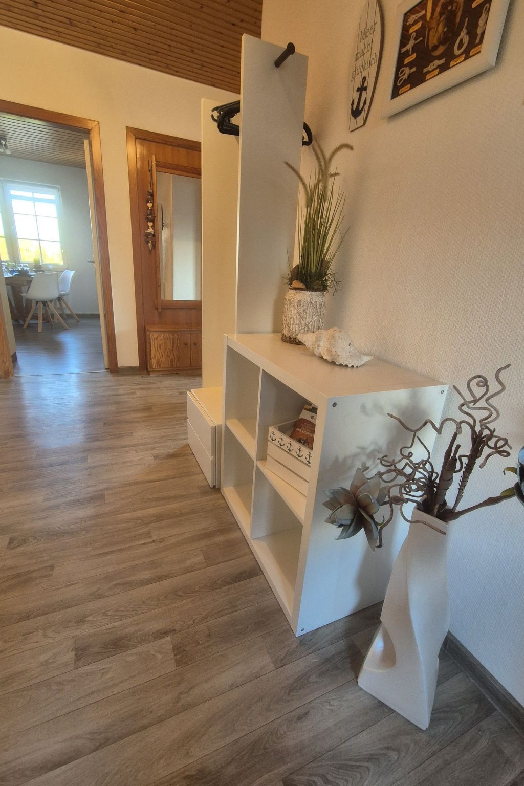 Mit Wintergarten und Garten am Deich-Inside