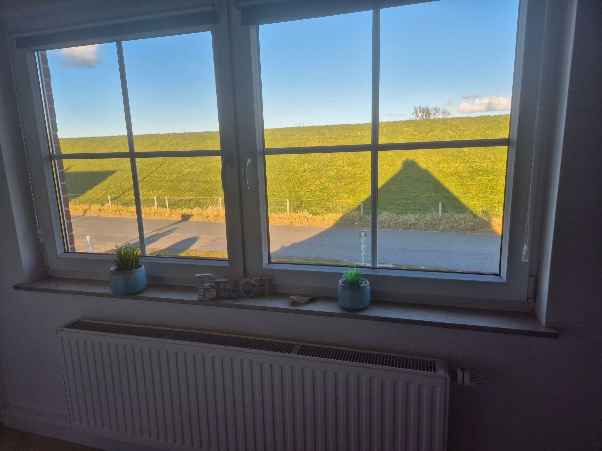 Mit Wintergarten und Garten am Deich-Inside