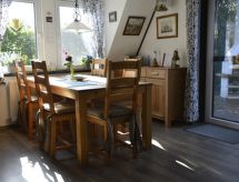 Vrijstaand Nurdachhaus met tuin op 300 meter van het strand in Burhave - thumbnail 2