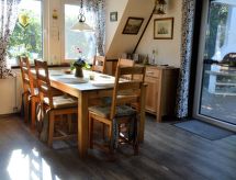 Vrijstaand Nurdachhaus met tuin op 300 meter van het strand in Burhave - thumbnail 5