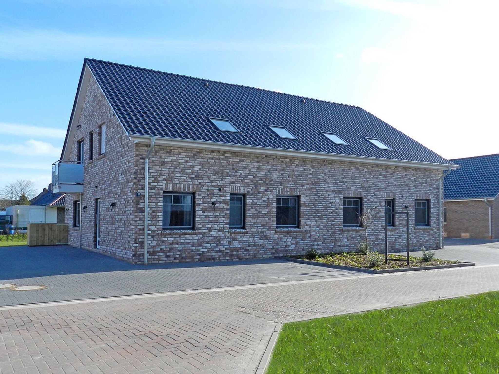 In Burhave mit Großer Terrasse-Drinnen