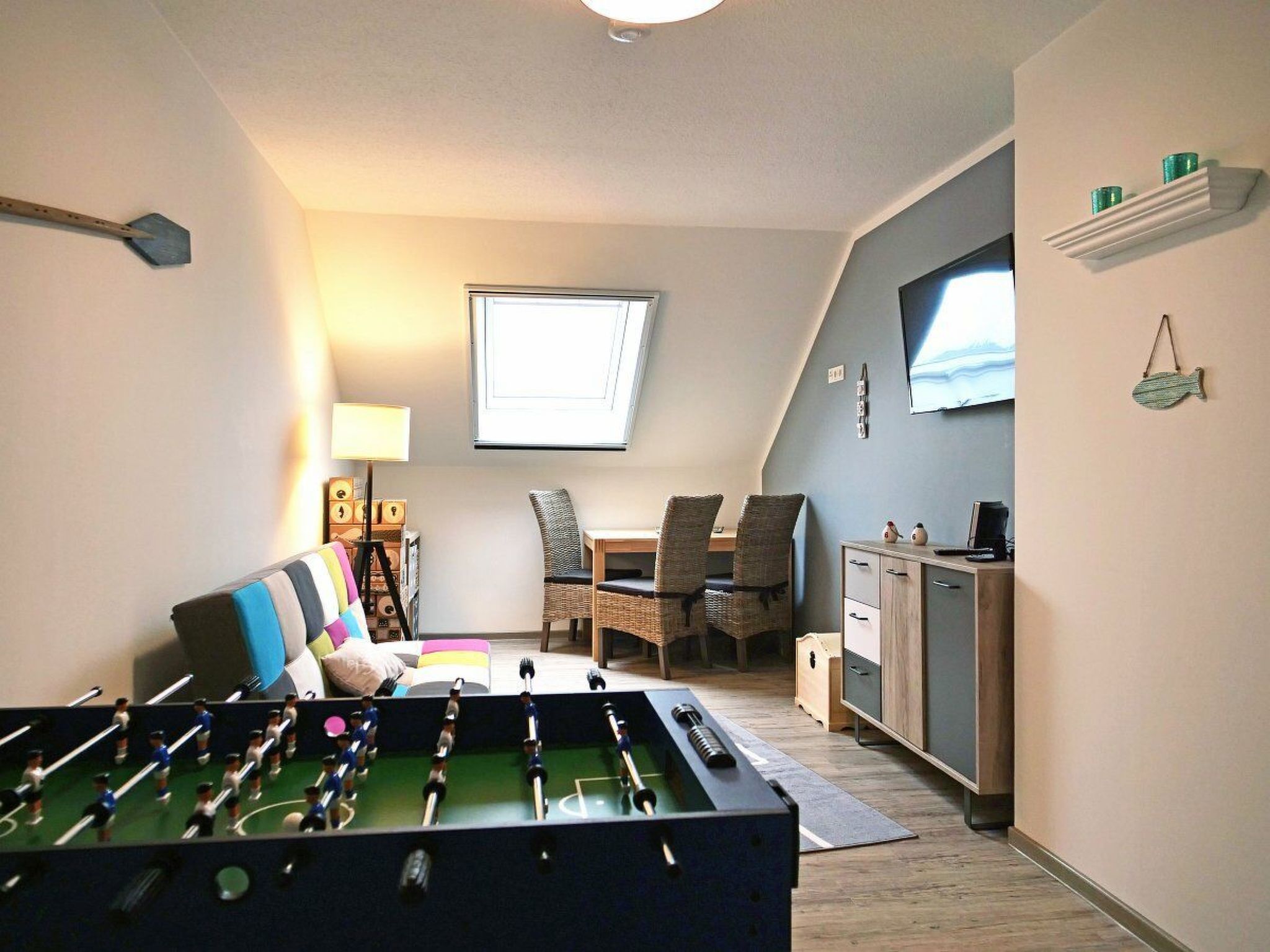 In Burhave mit Großer Terrasse-Drinnen