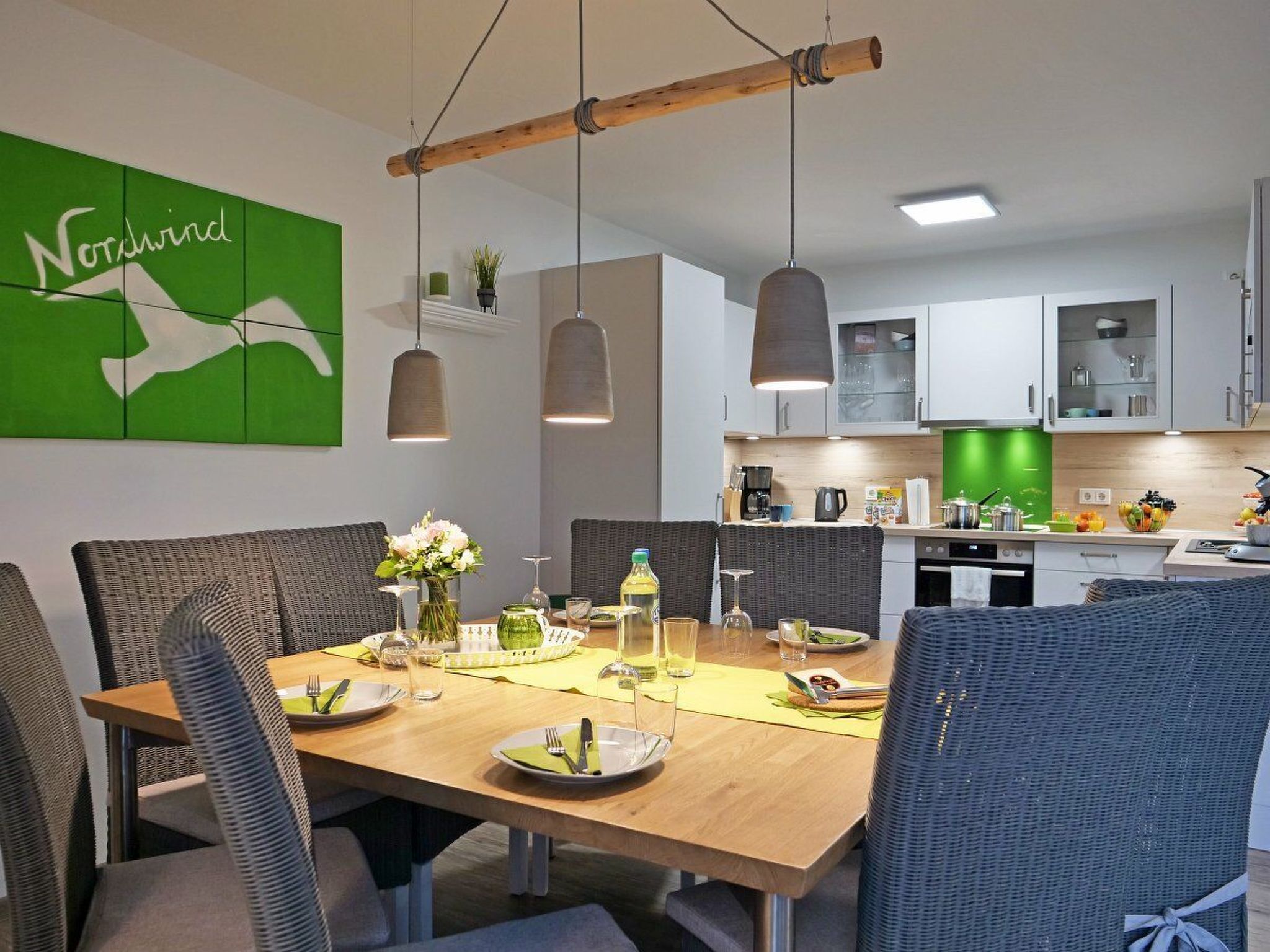 In Burhave mit Großer Terrasse-Drinnen