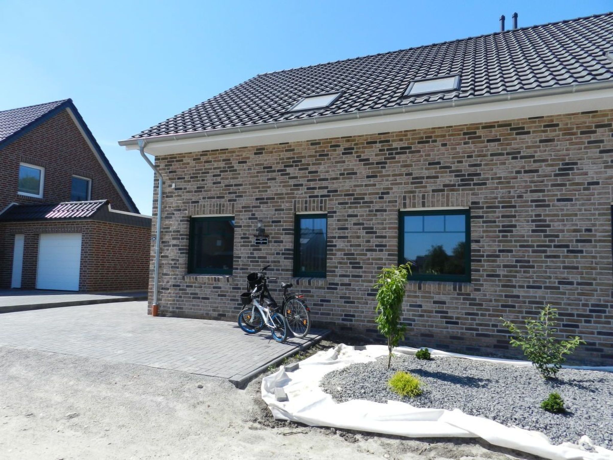 In Burhave mit Kleinem Garten