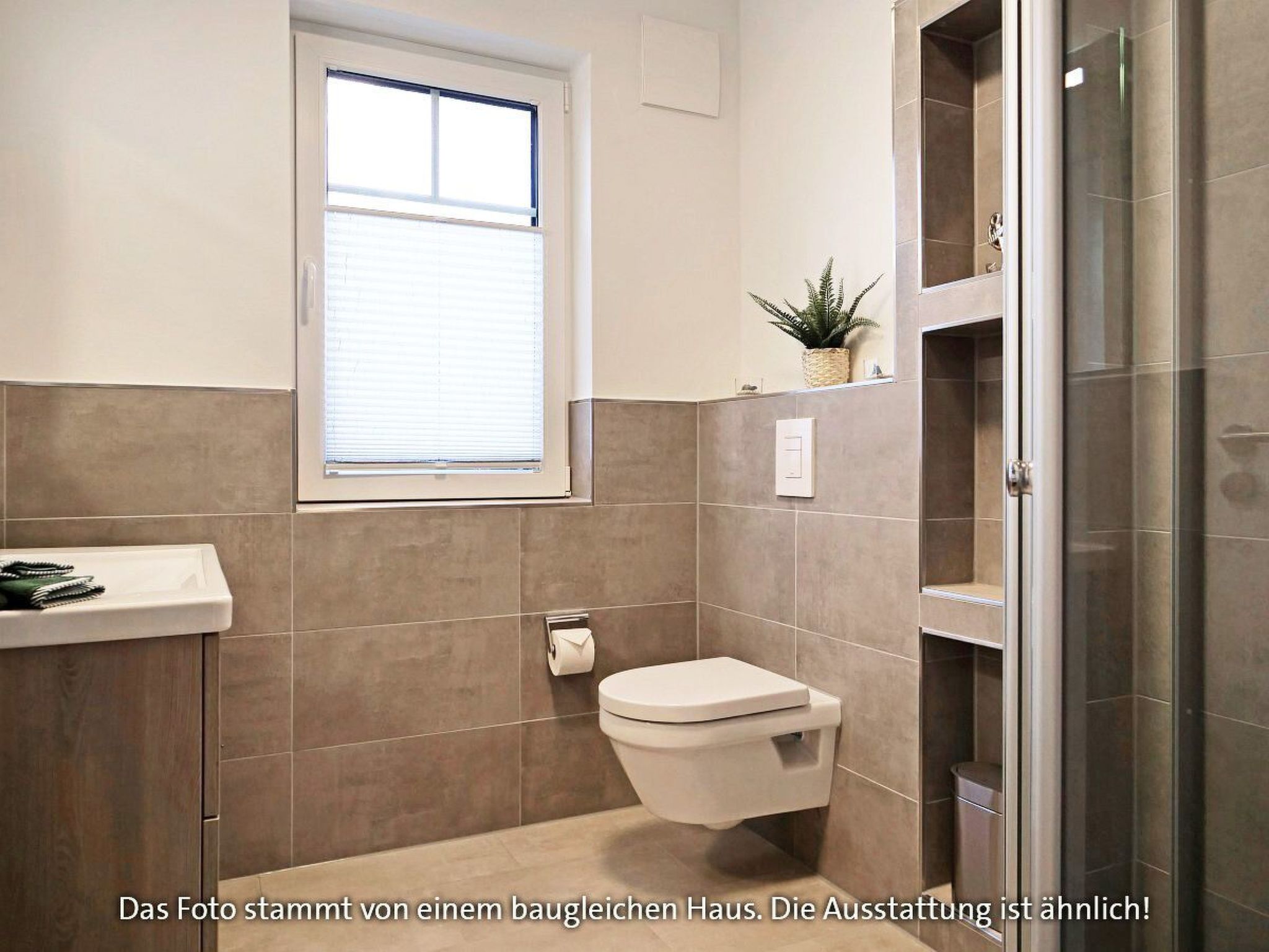 In Burhave mit Großer Terrasse-Drinnen