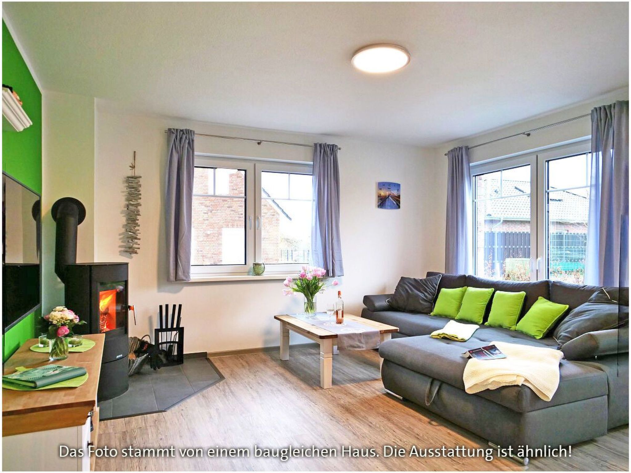 In Burhave mit Großer Terrasse-Drinnen