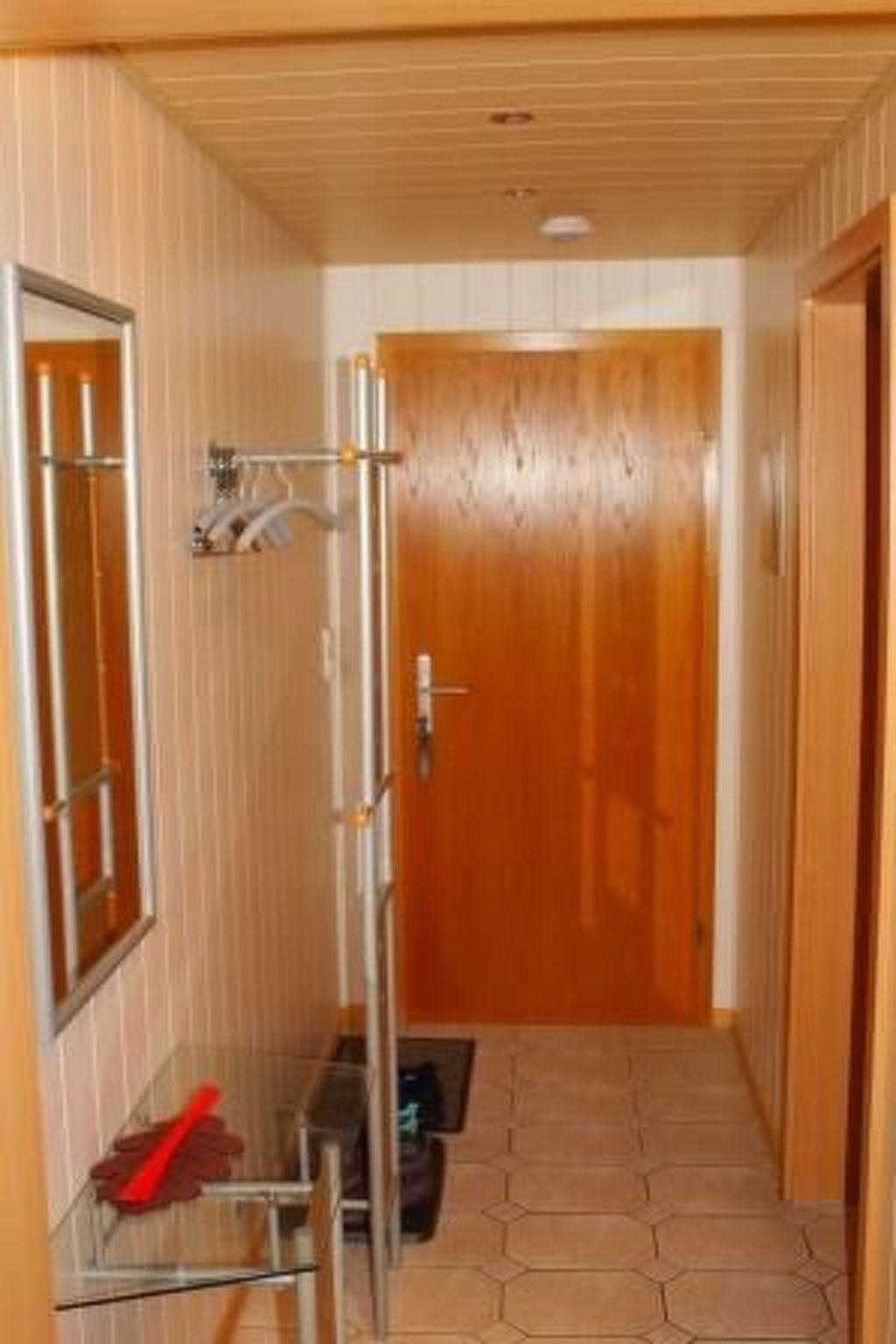 Geräumige Ferienwohnung in Burhave mit Grill, Garten und Pool-Binnen