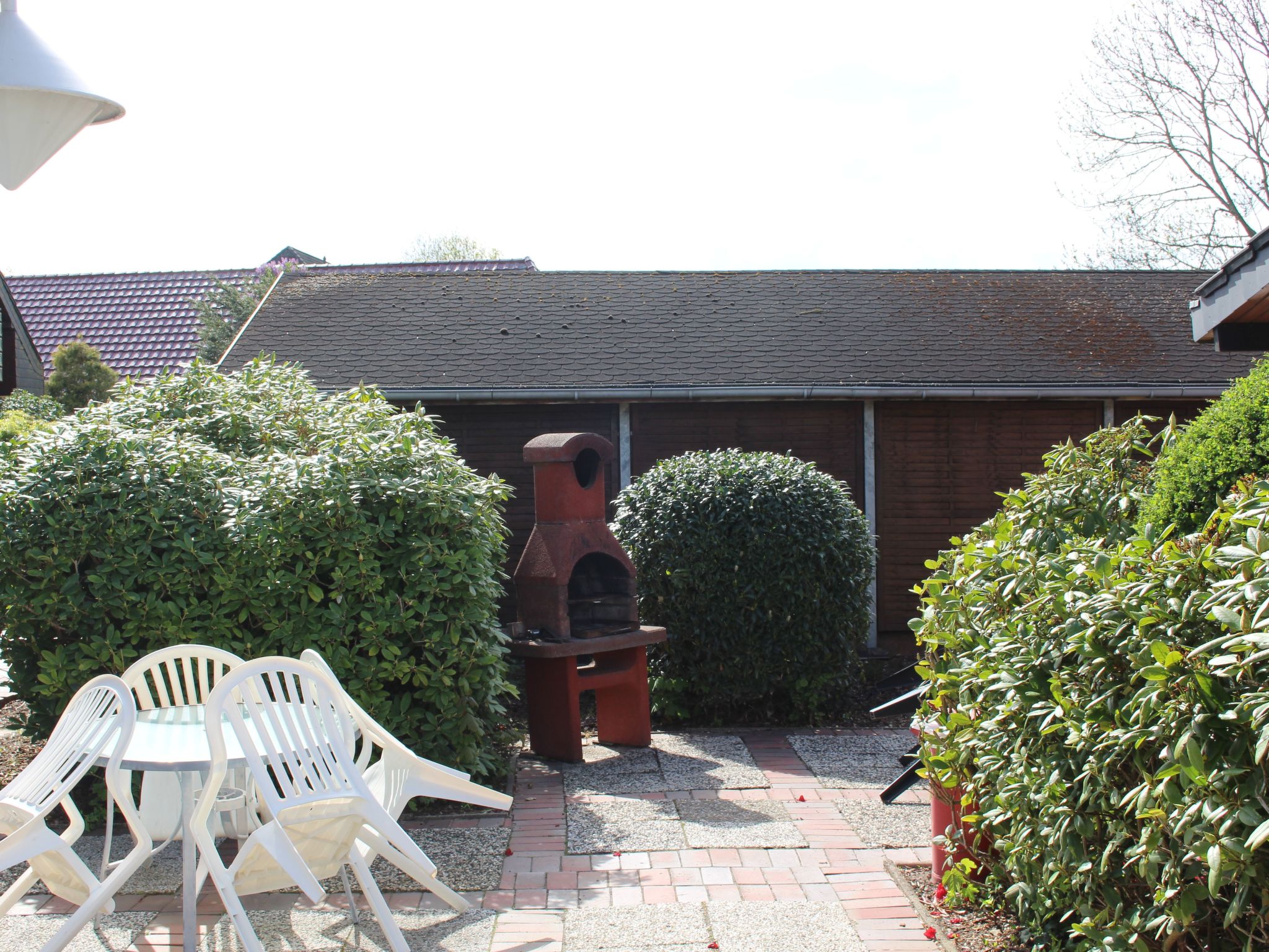 Geräumige Ferienwohnung in Burhave mit Grill, Garten und Pool-Binnen