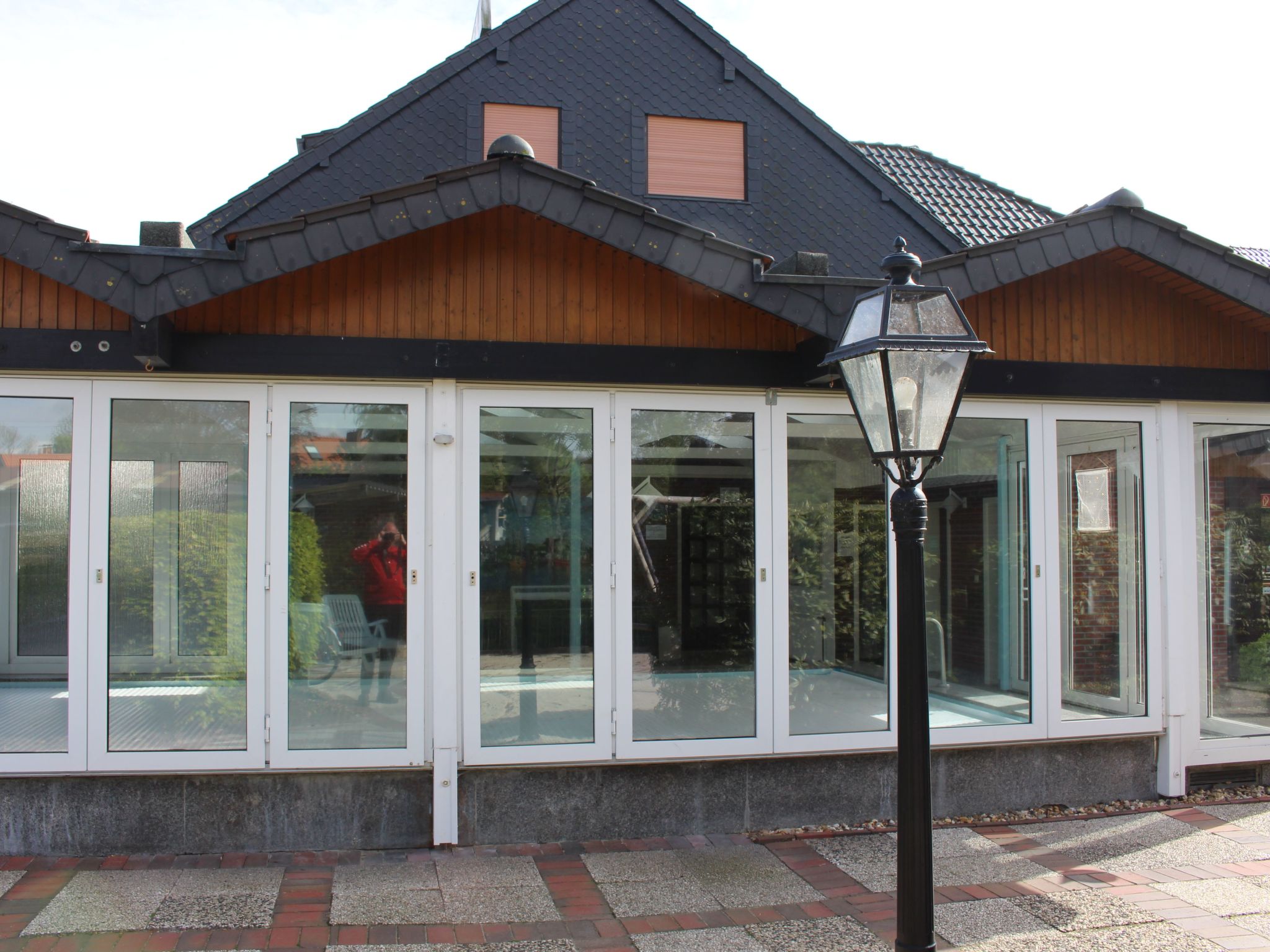 Geräumige Ferienwohnung in Burhave mit Grill, Garten und Pool-Binnen