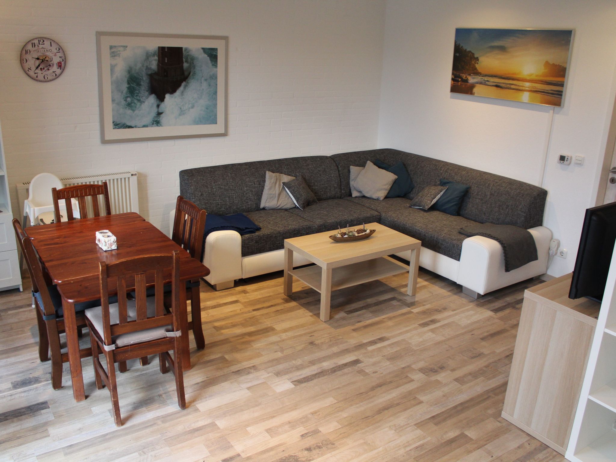 Schönes Ferienhaus in Tossens mit Schönem Garten