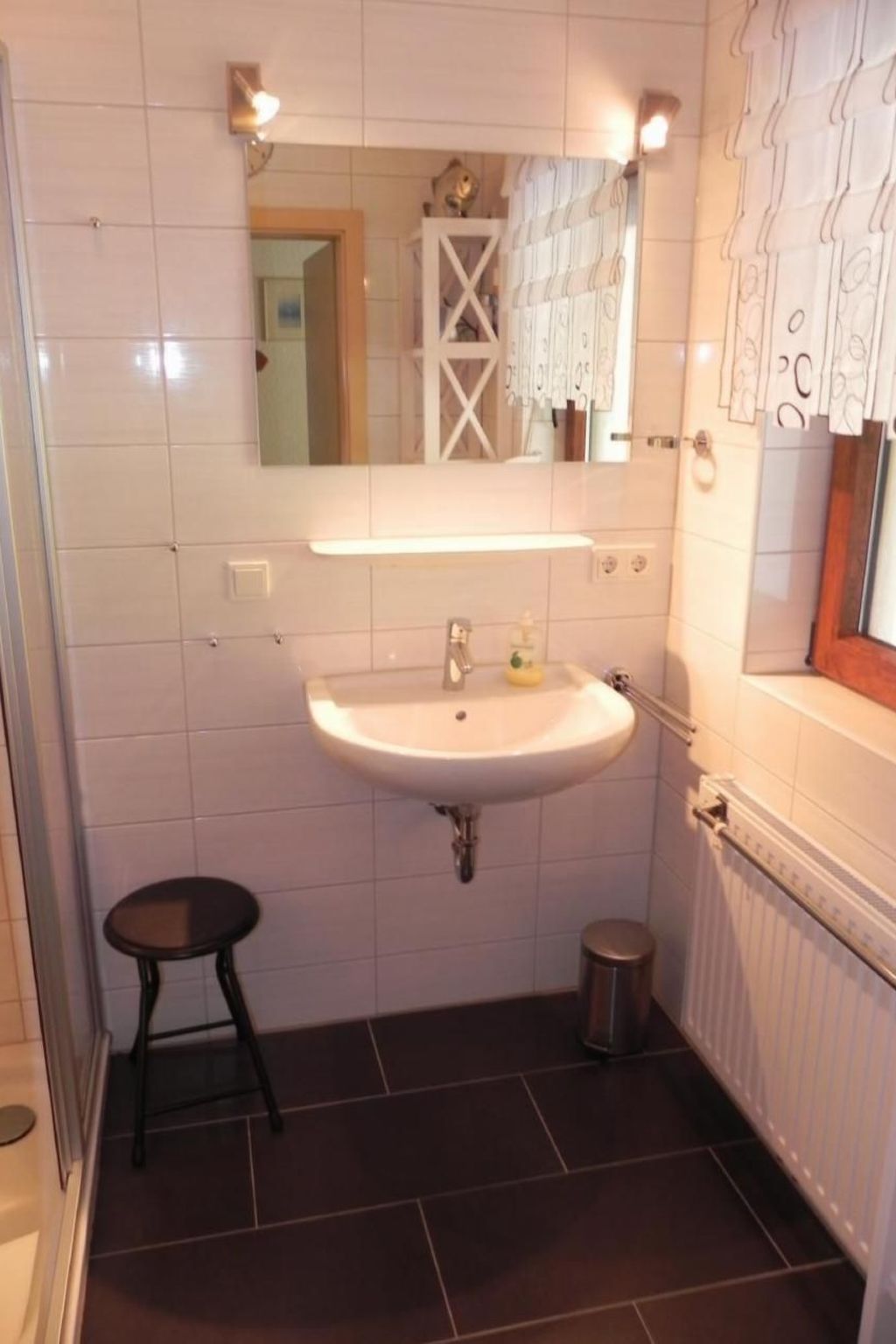 E19 Haus mit Wintergarten, Terrasse und Garten-Inside