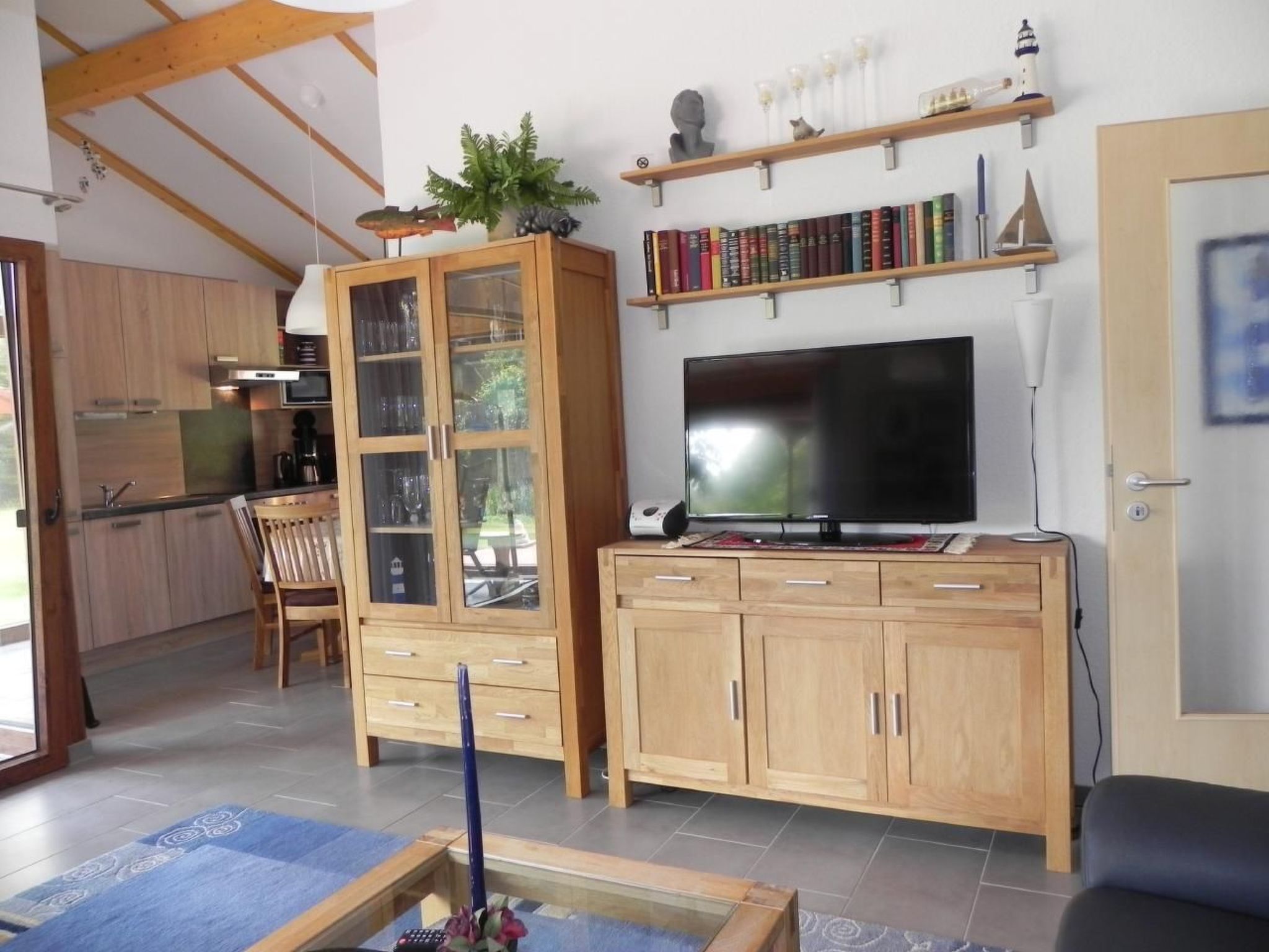 E19 Haus mit Wintergarten, Terrasse und Garten-Inside