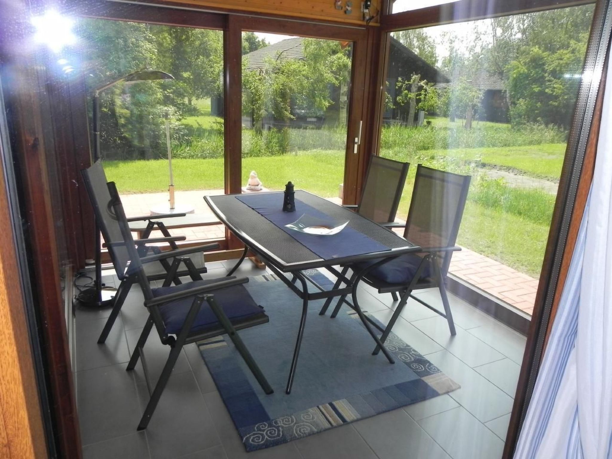 E19 Haus mit Wintergarten, Terrasse und Garten-Inside