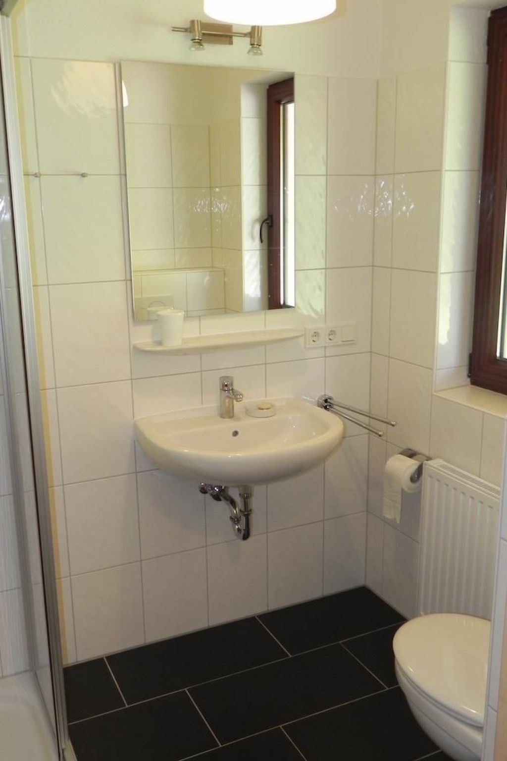 E18 Ferienhaus mit Garten und Terrasse-Binnen