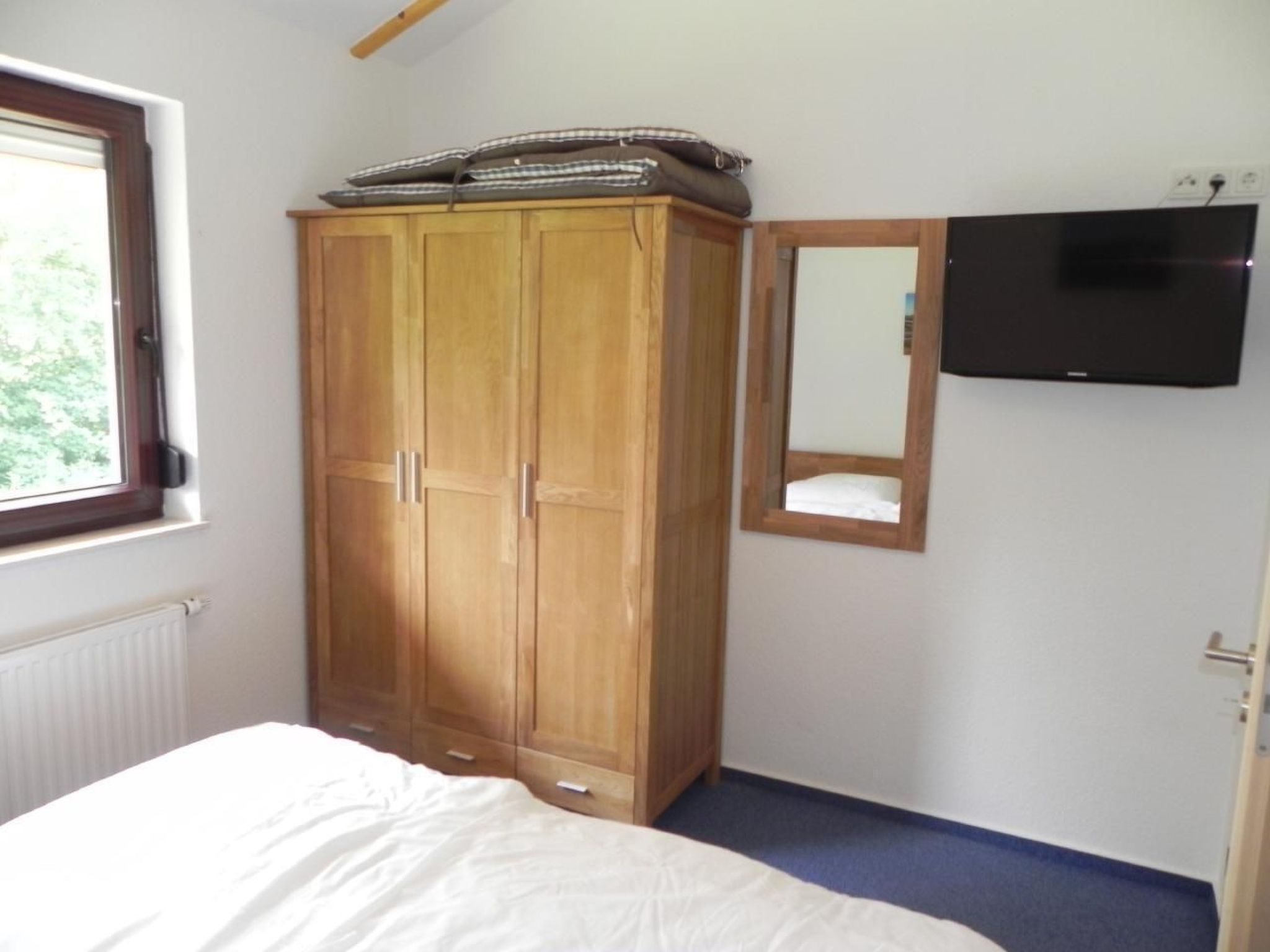 E18 Ferienhaus mit Garten und Terrasse-Binnen