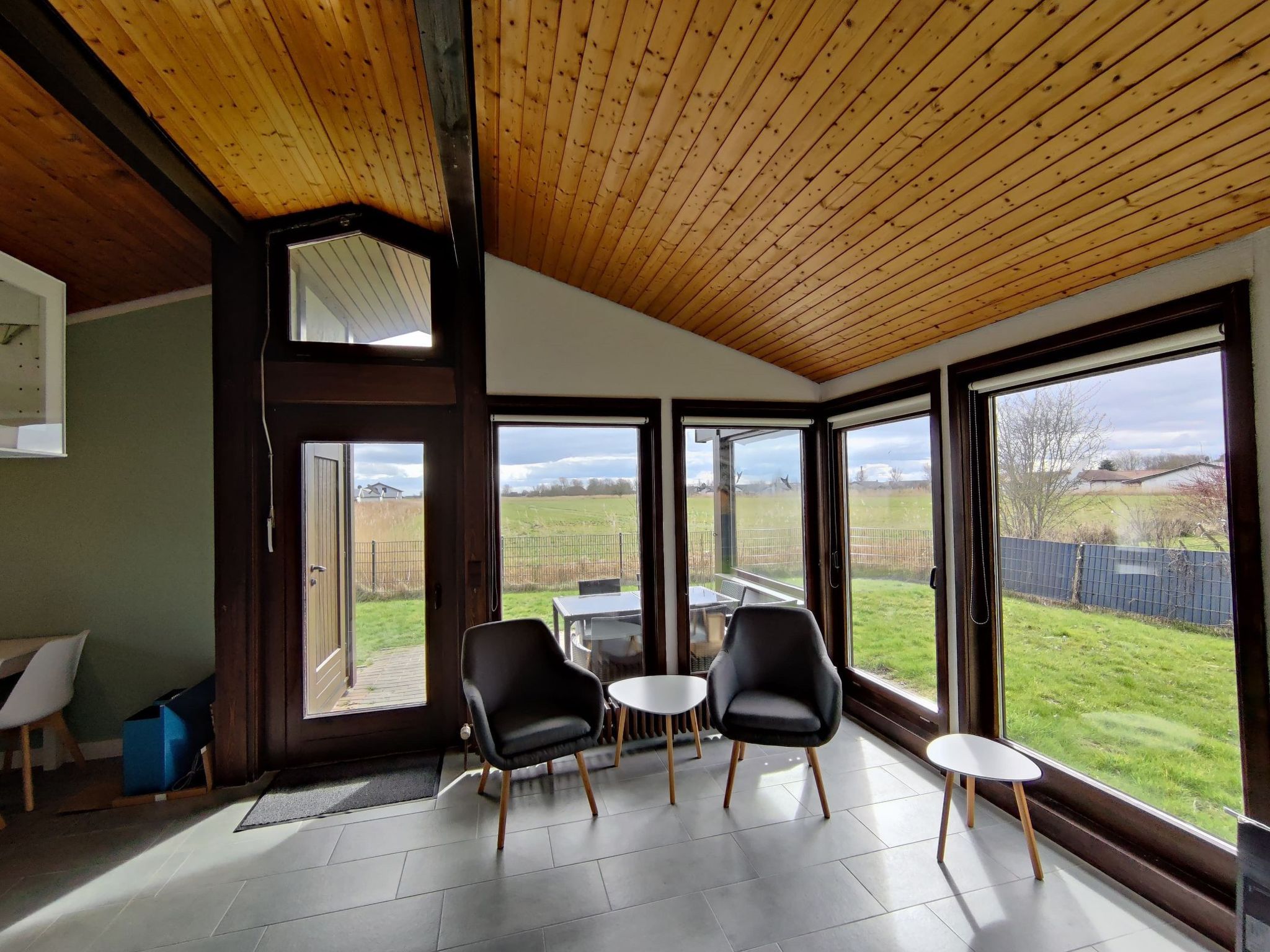 Haus F 21, Randlage mit Wiesenweitblick eingezäunt-Inside