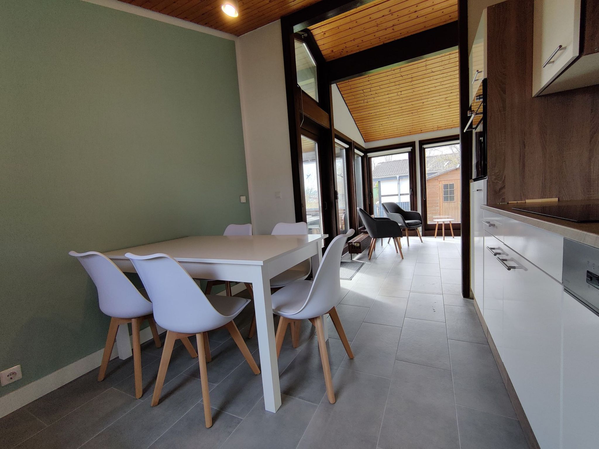 Haus F 21, Randlage mit Wiesenweitblick eingezäunt-Inside