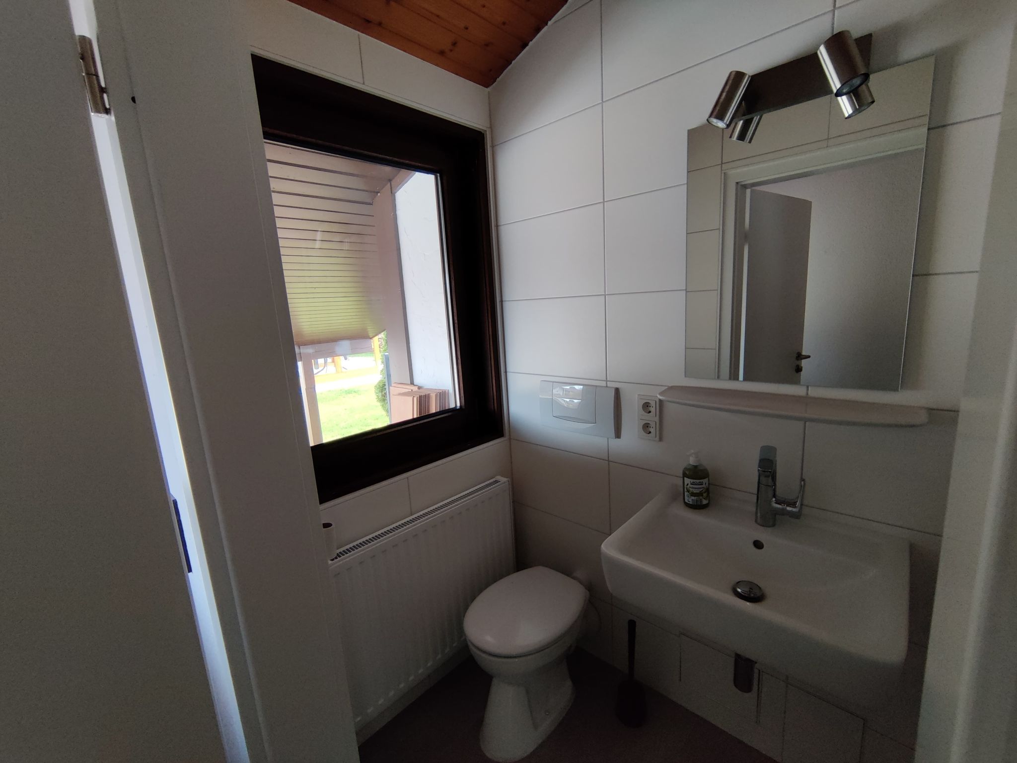 Haus F 21, Randlage mit Wiesenweitblick eingezäunt-Inside