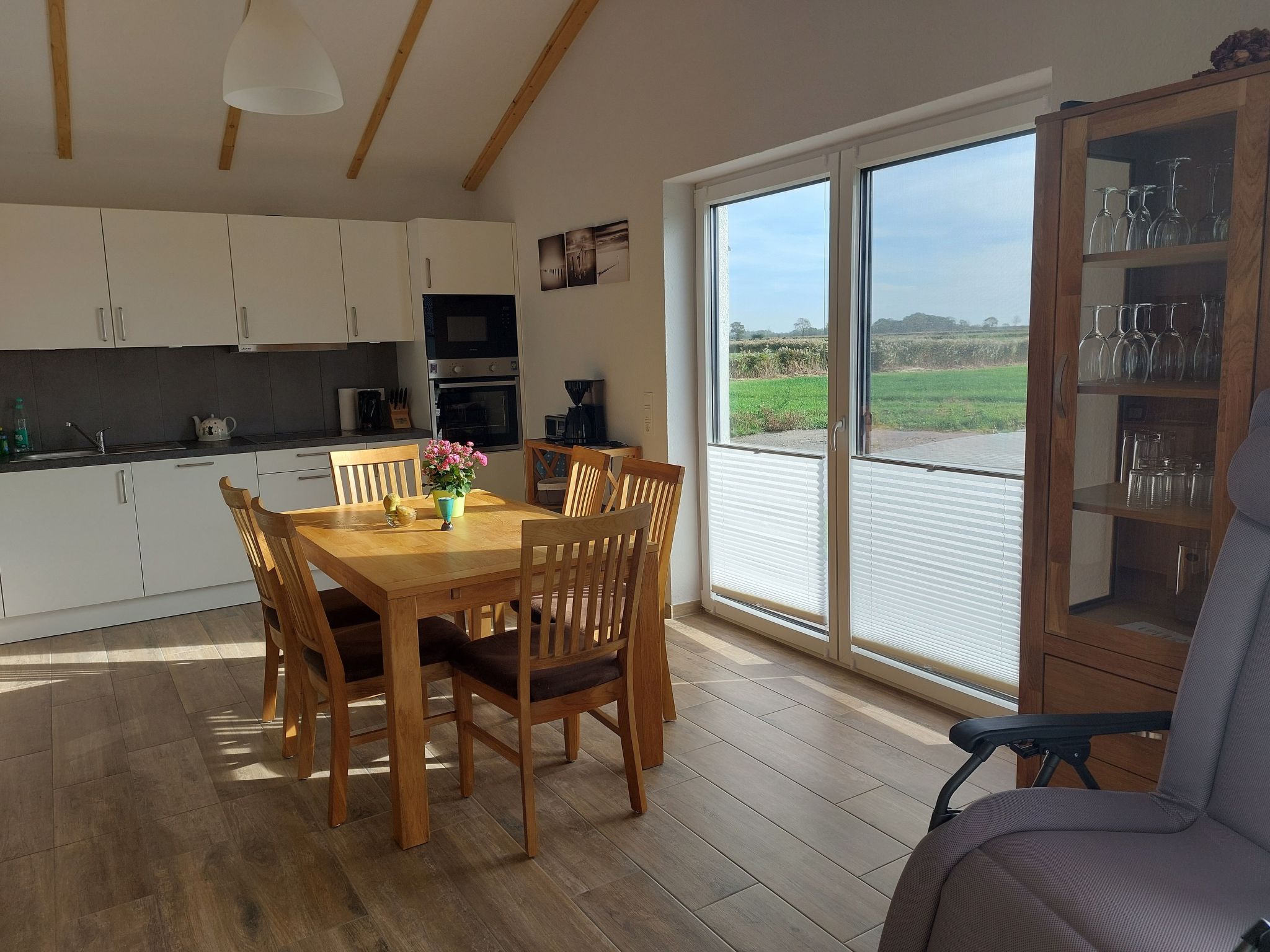 G13 Ferienhaus mit Garten und Fahrradschuppen-Inside