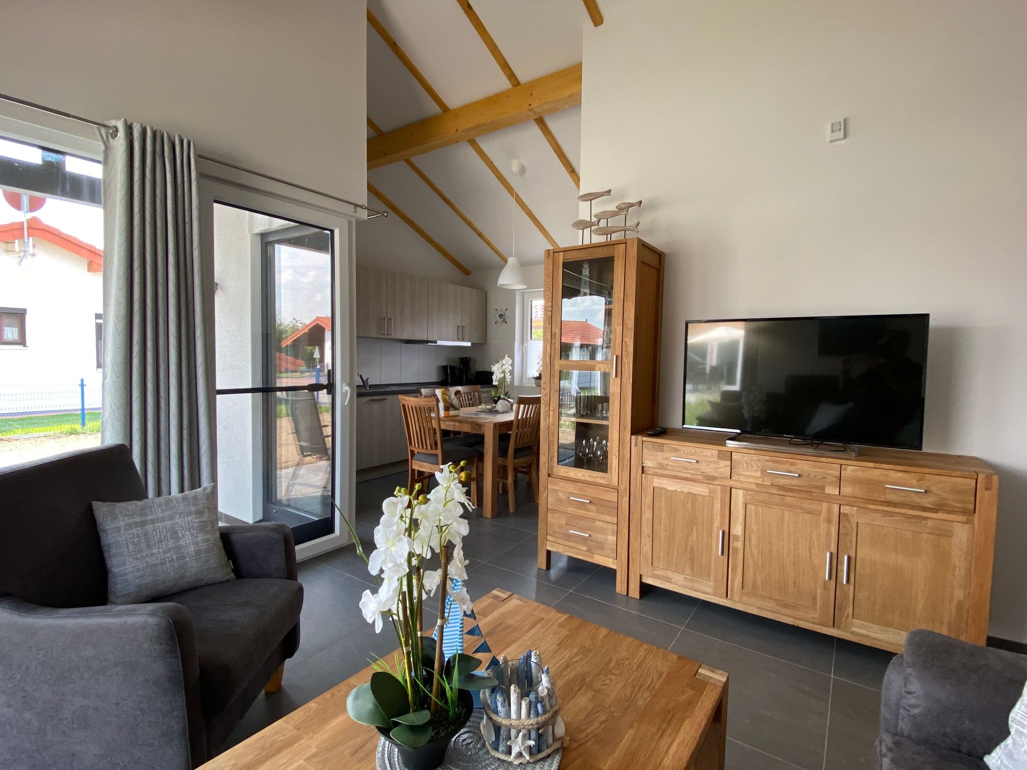 N11 Ferienhaus mit Garten in Eckwarderhörne